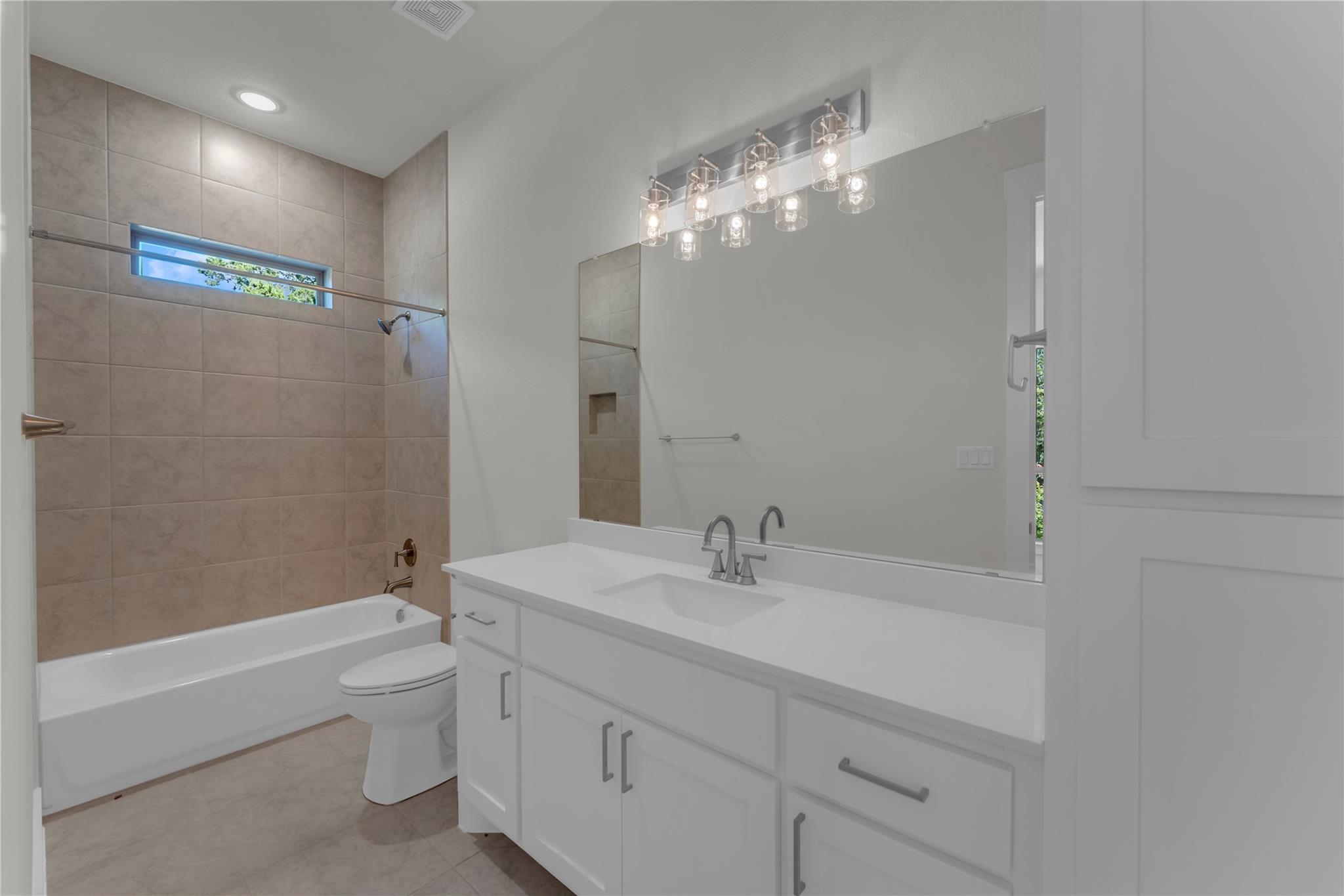 2140 Carpenter LOOP