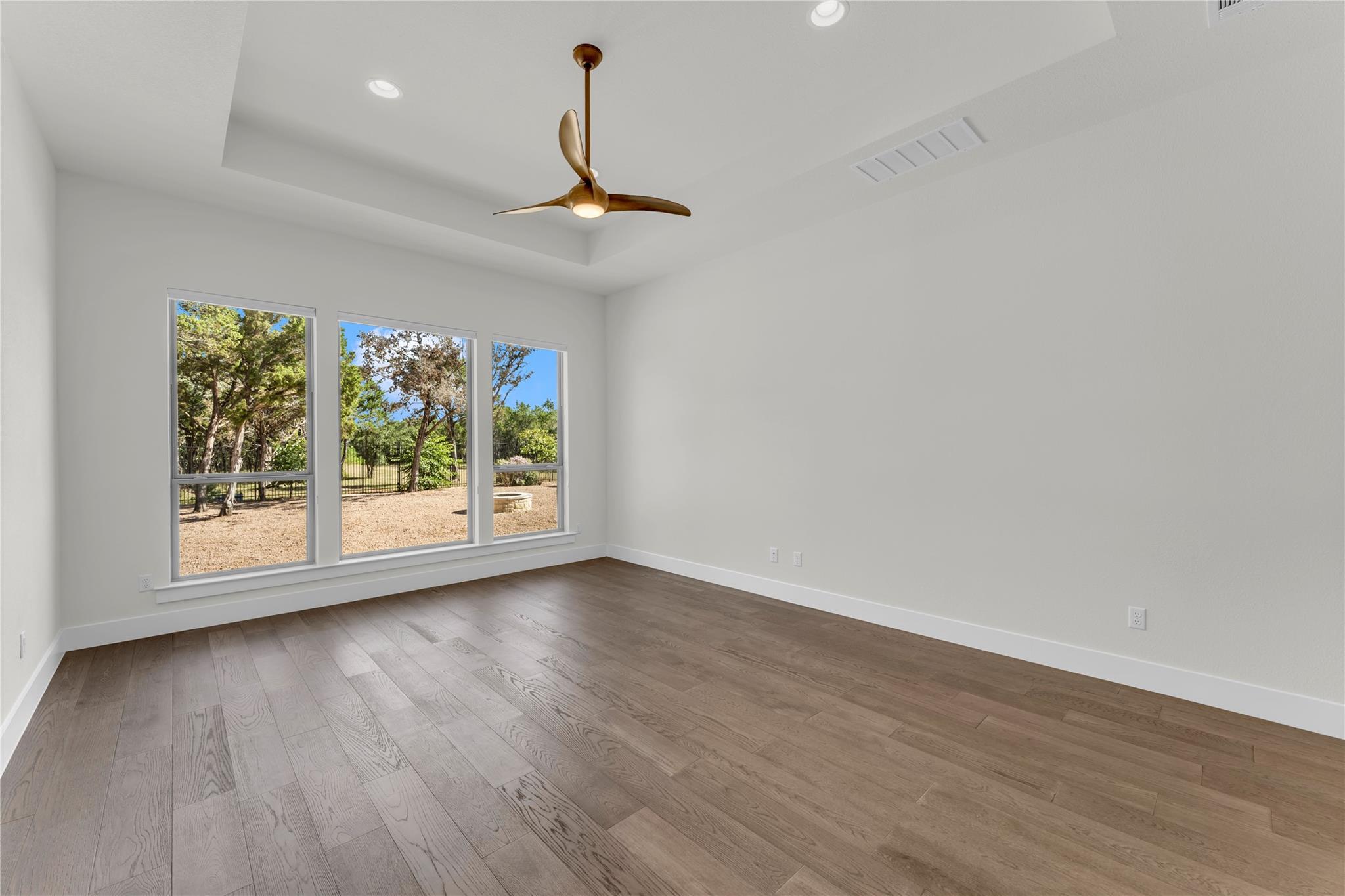 2140 Carpenter LOOP