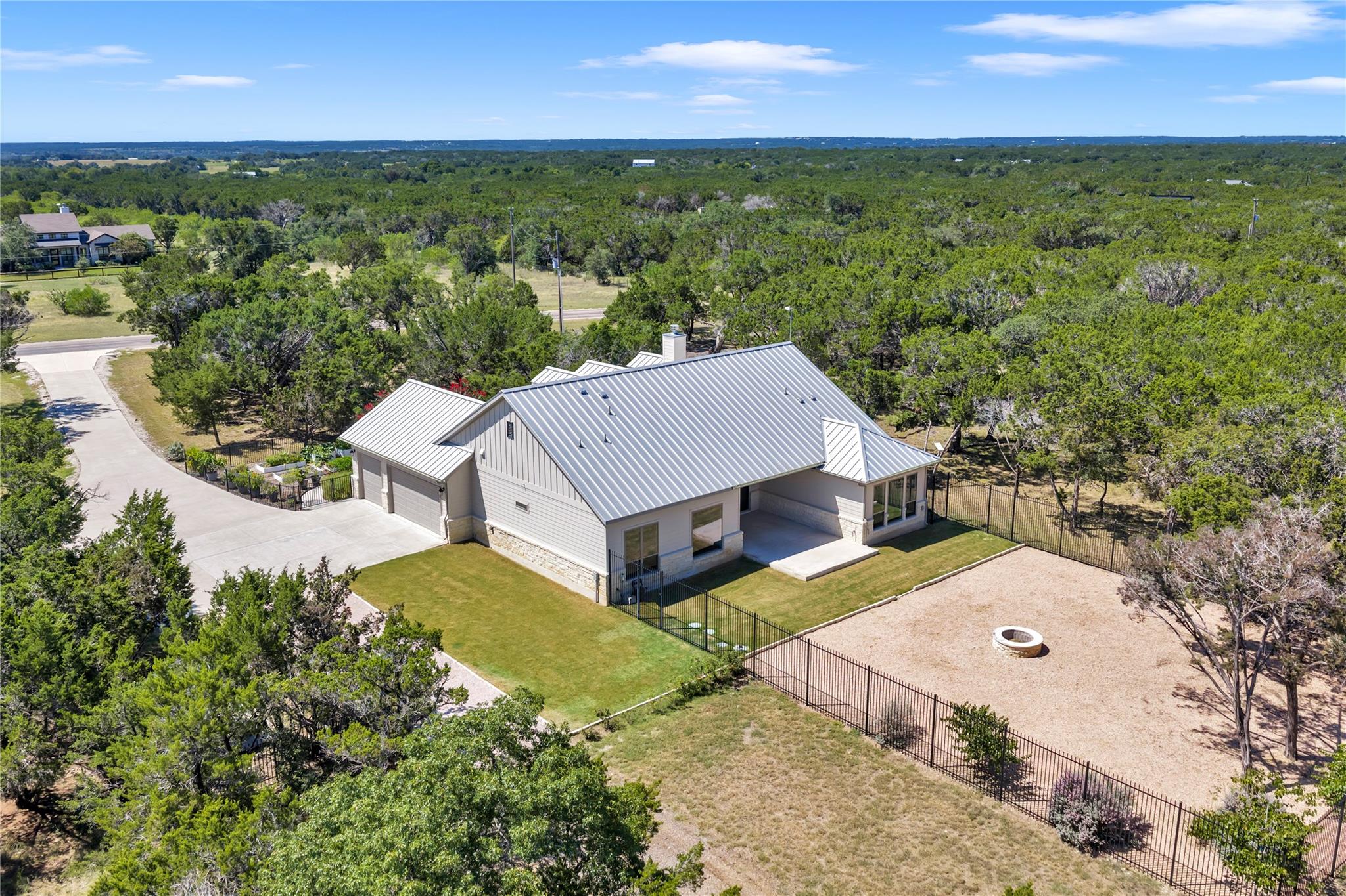 2140 Carpenter LOOP