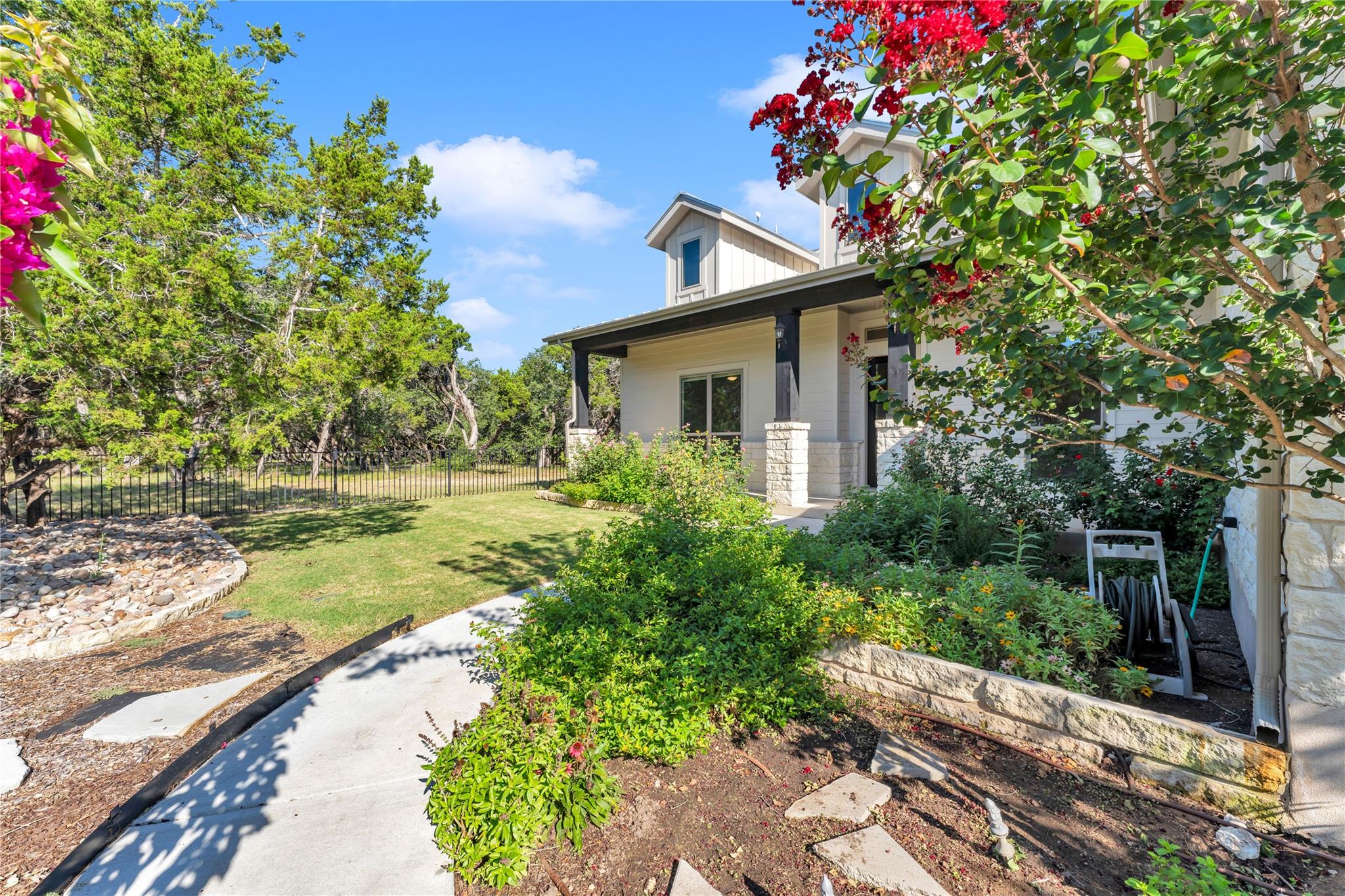 2140 Carpenter LOOP