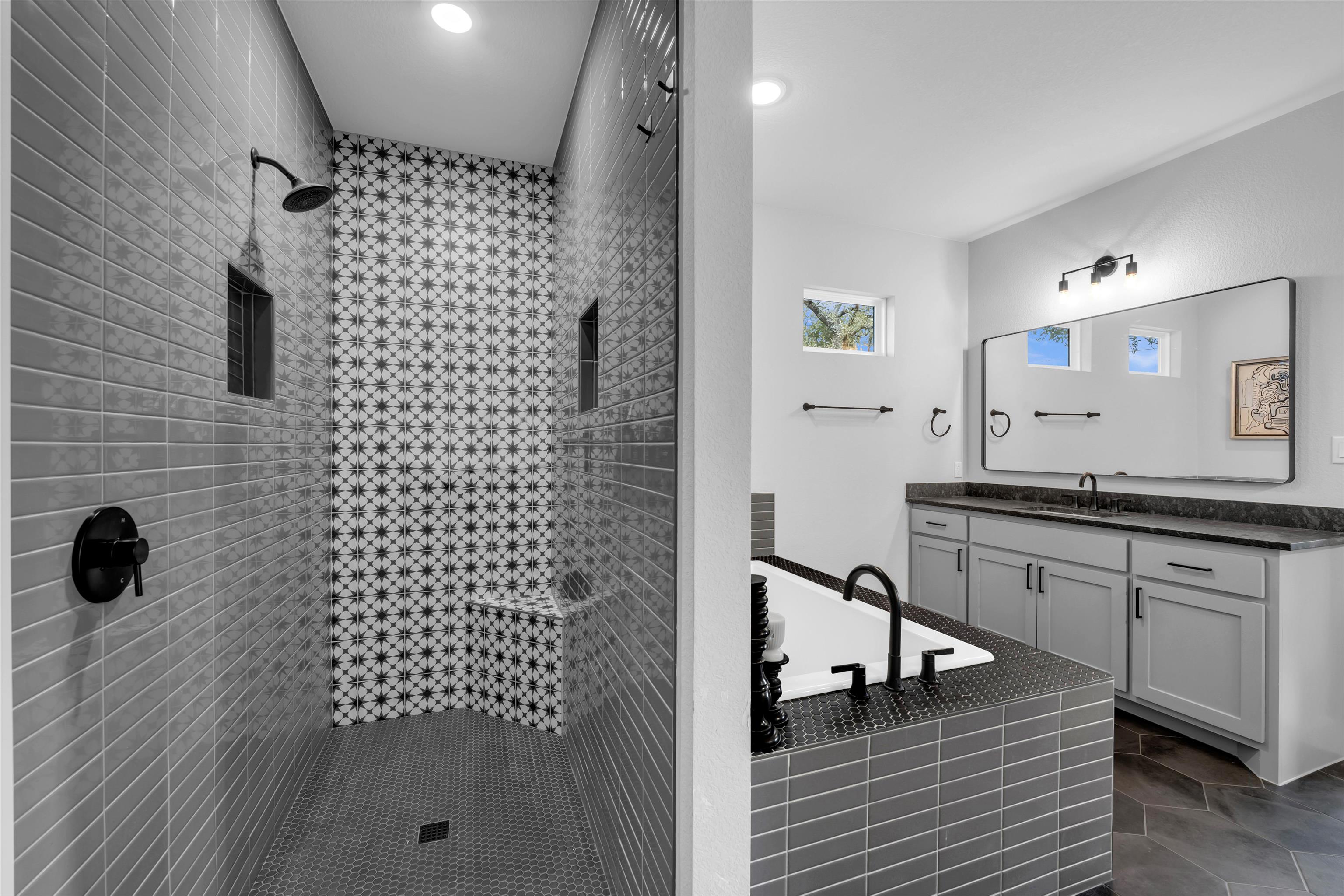 123 Wandering Oaks Cir