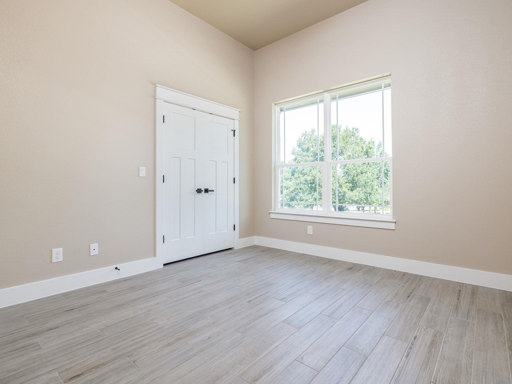 101 Dawna Len Dr