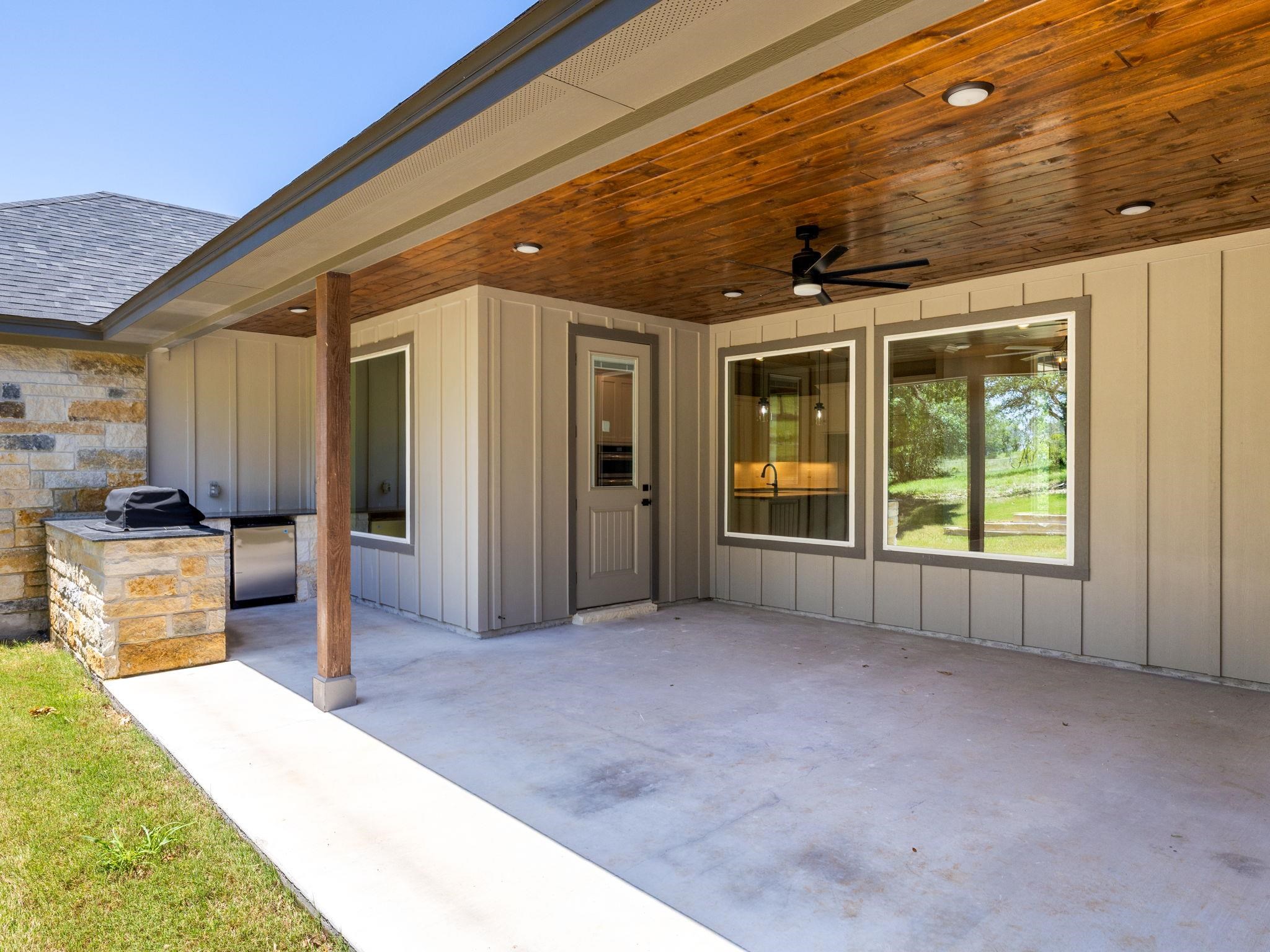 101 Dawna Len Dr