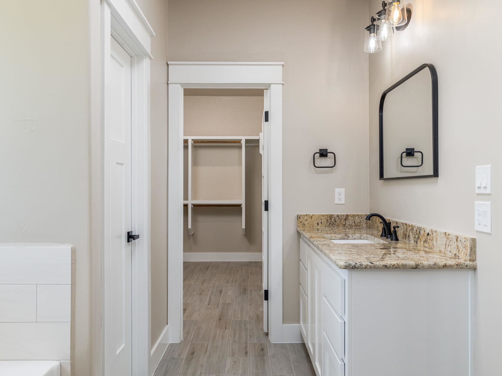 101 Dawna Len Dr