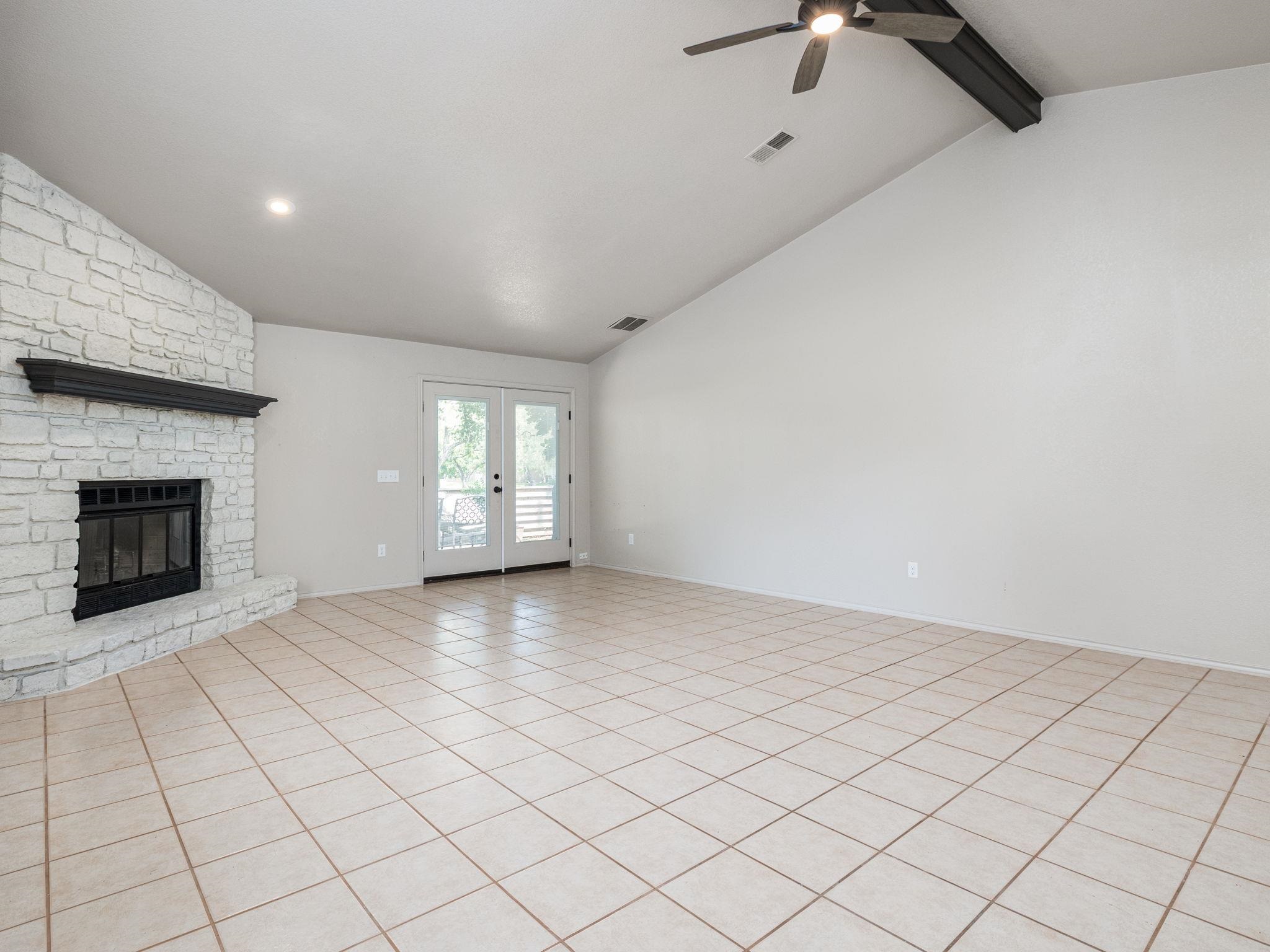 26 Fairway Ln