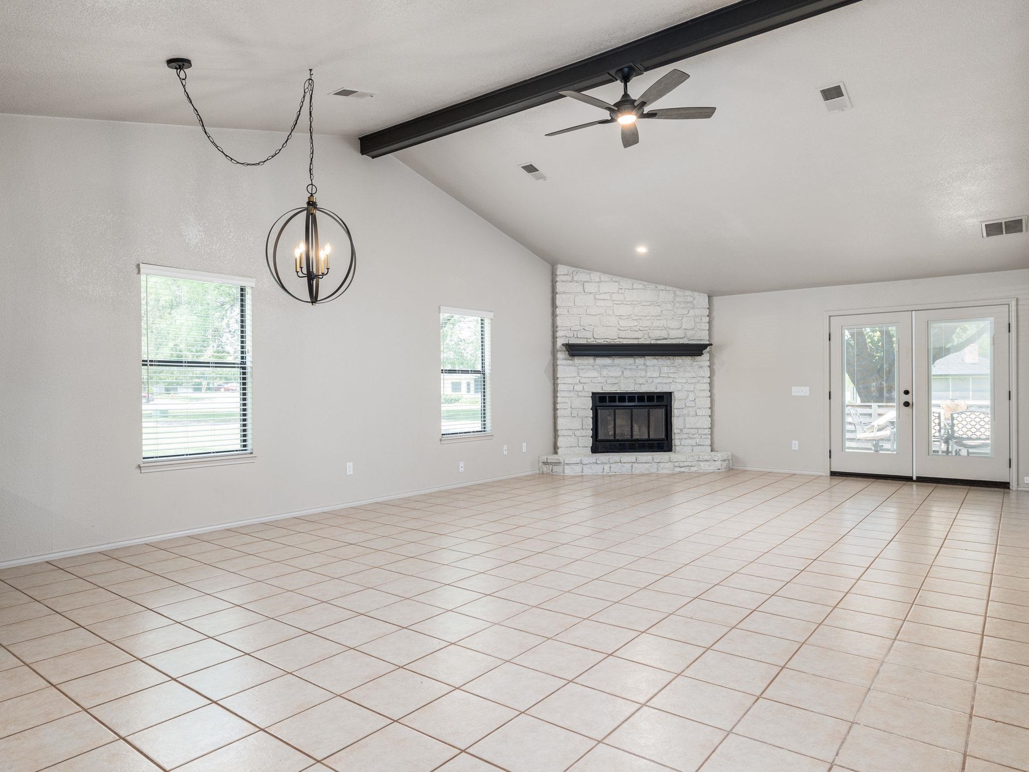 26 Fairway Ln