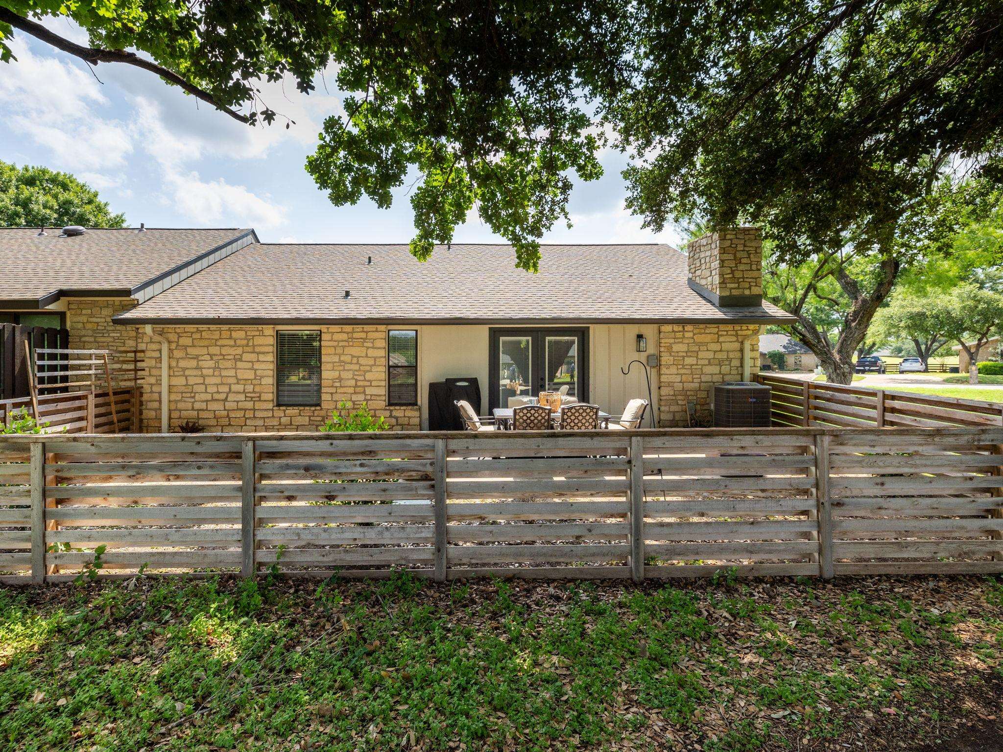 26 Fairway Ln