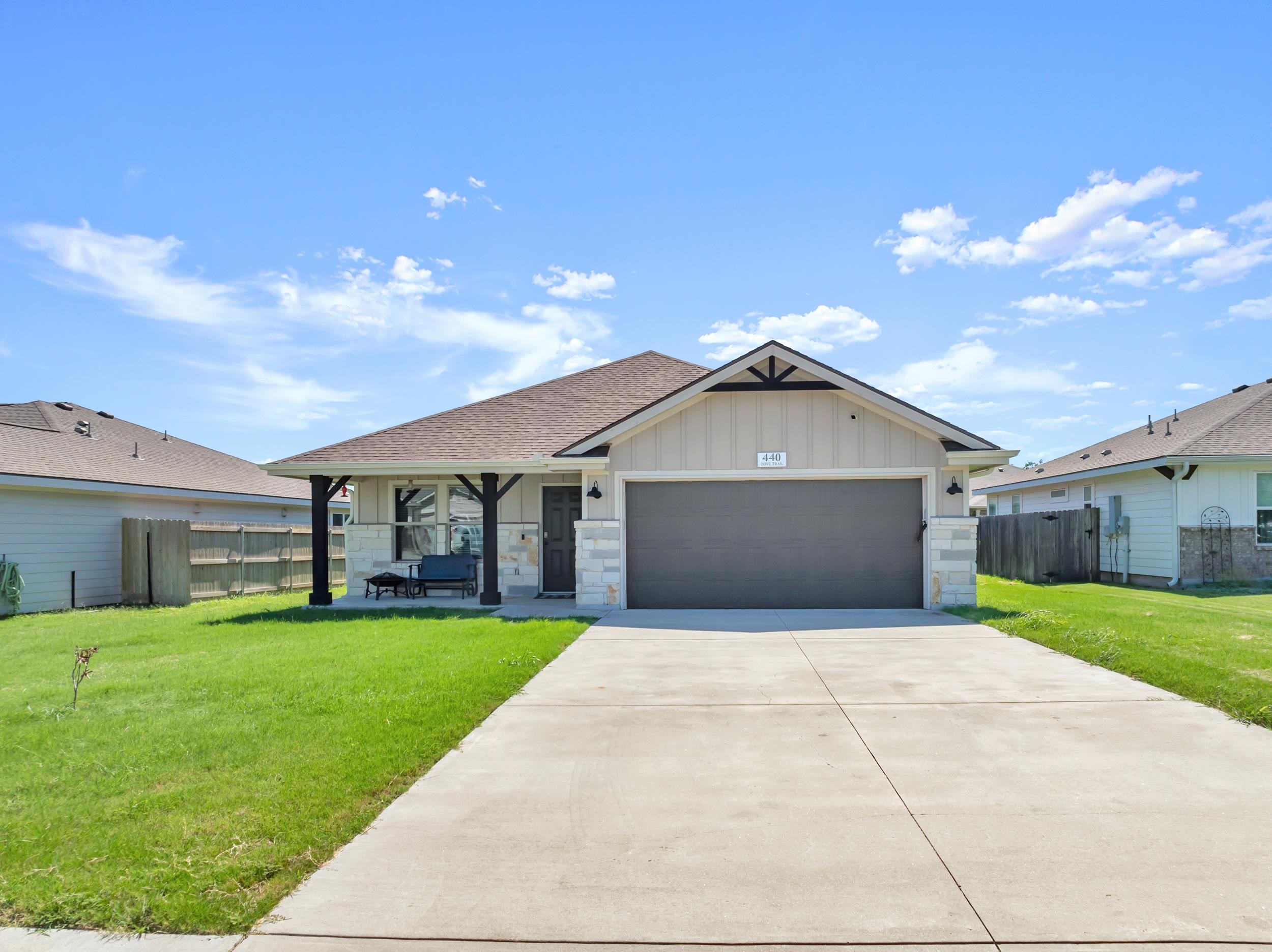 440 Dove Trail