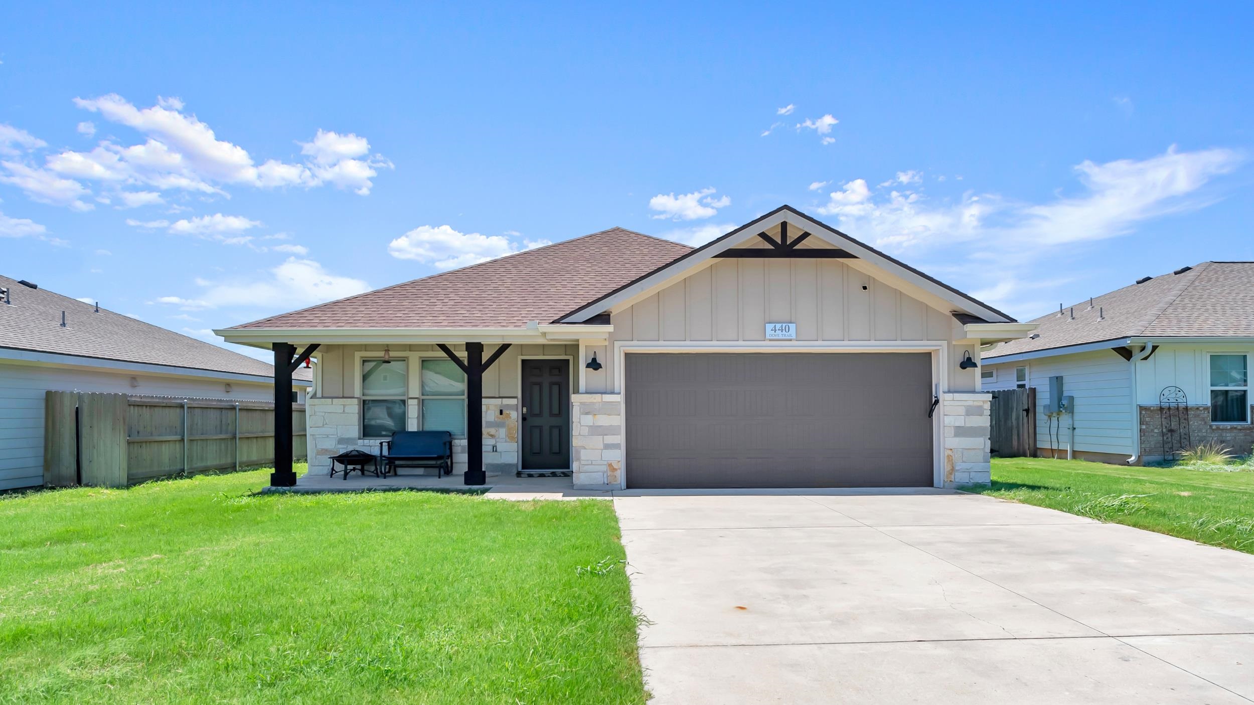440 Dove Trail