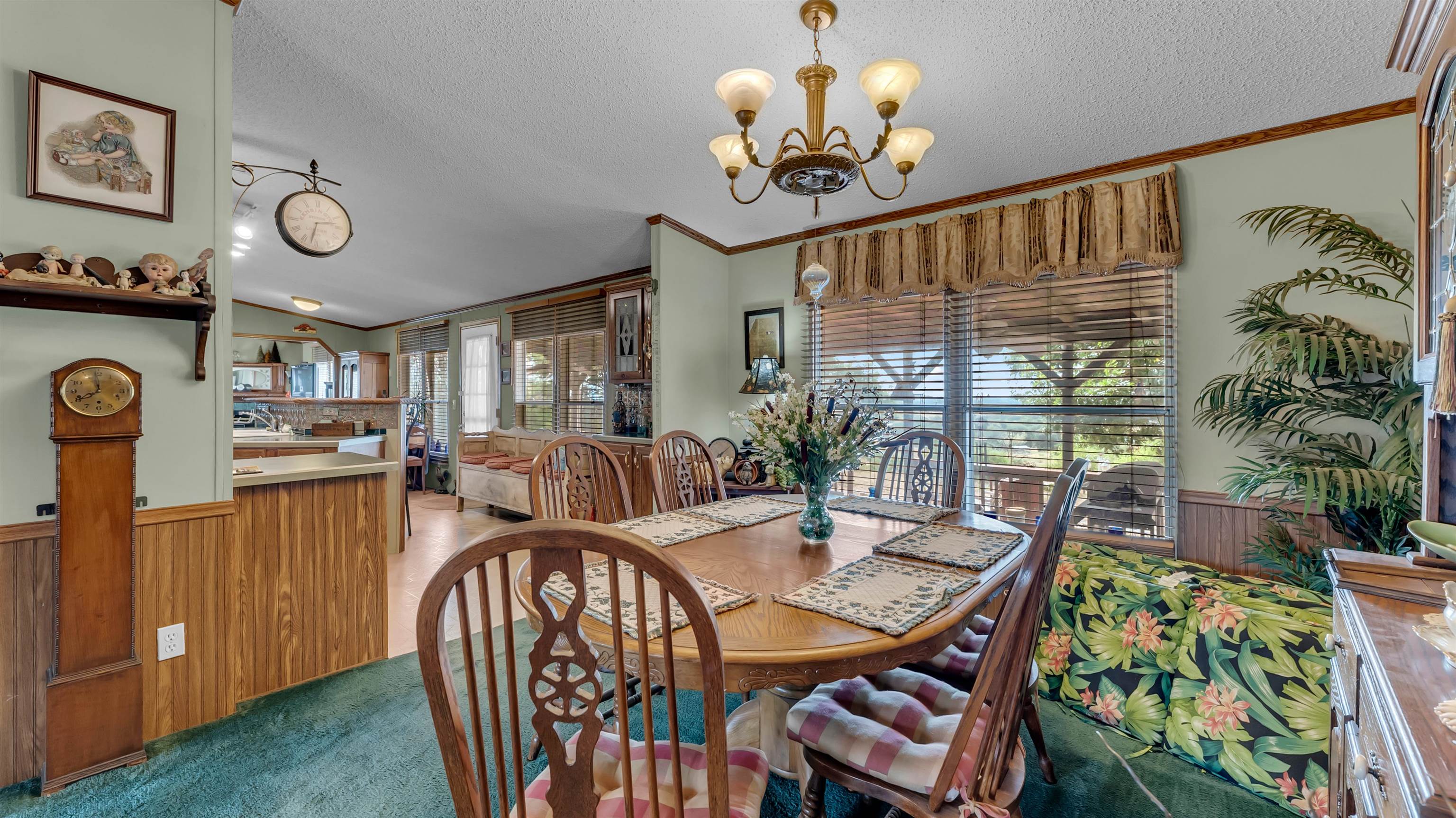 3527 N Us Highway 281