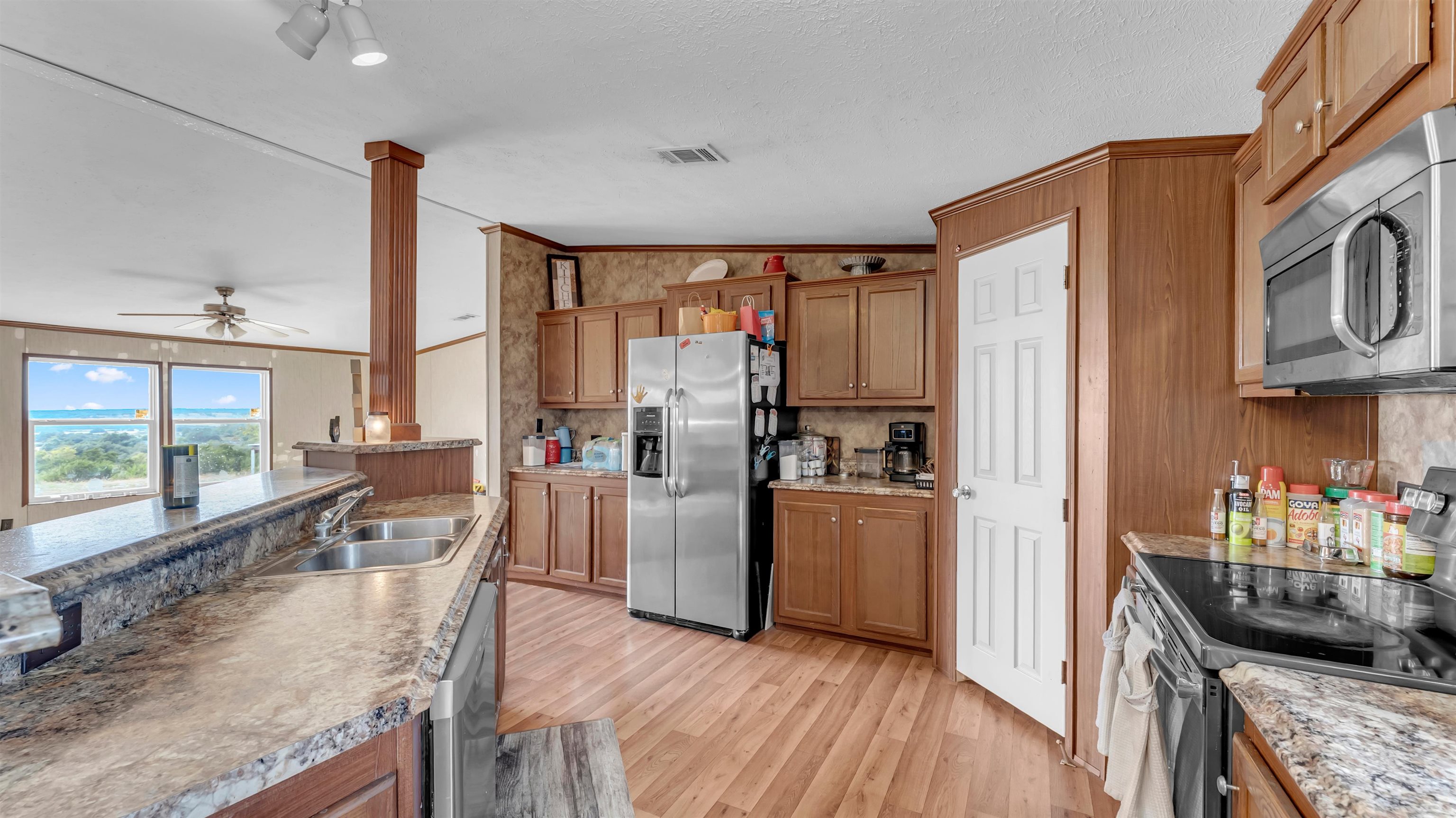 3527 N Us Highway 281