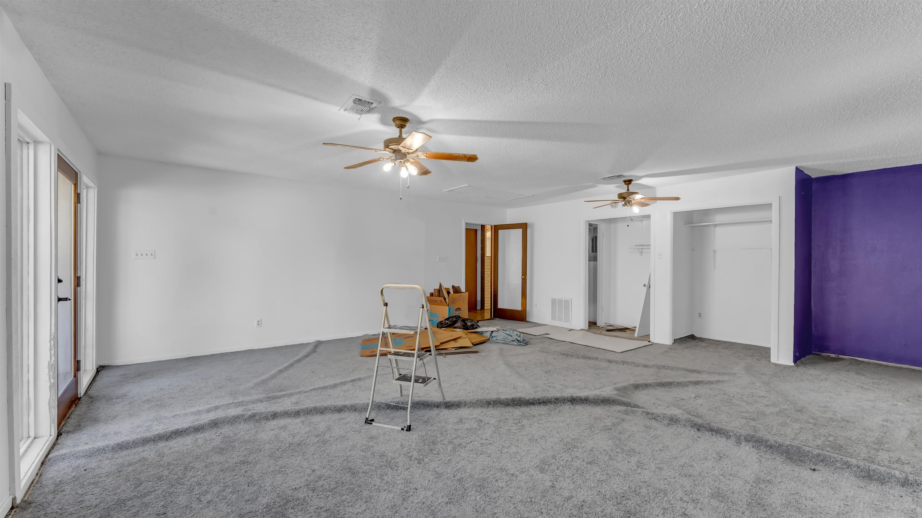 313 Geneva Ln