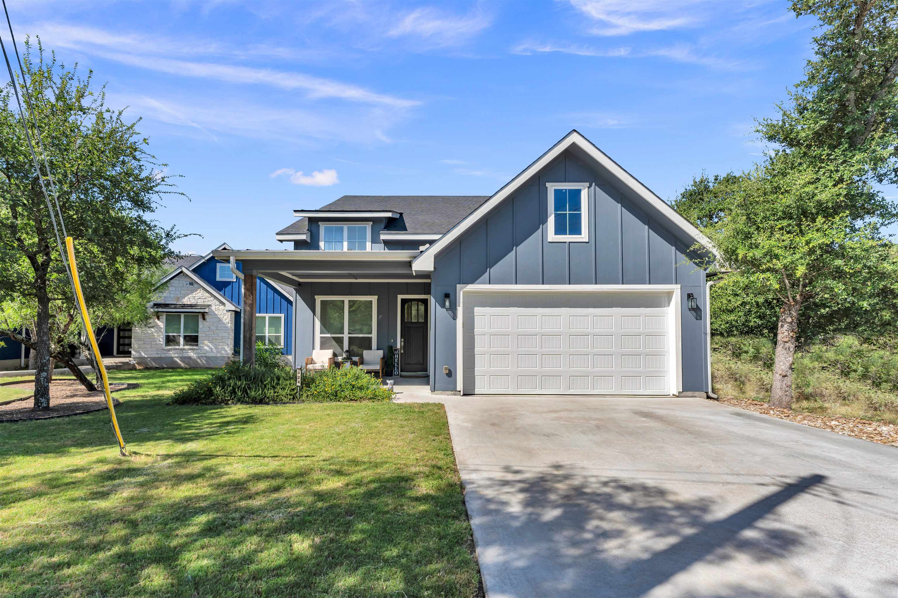 824 Woodland Hills Dr