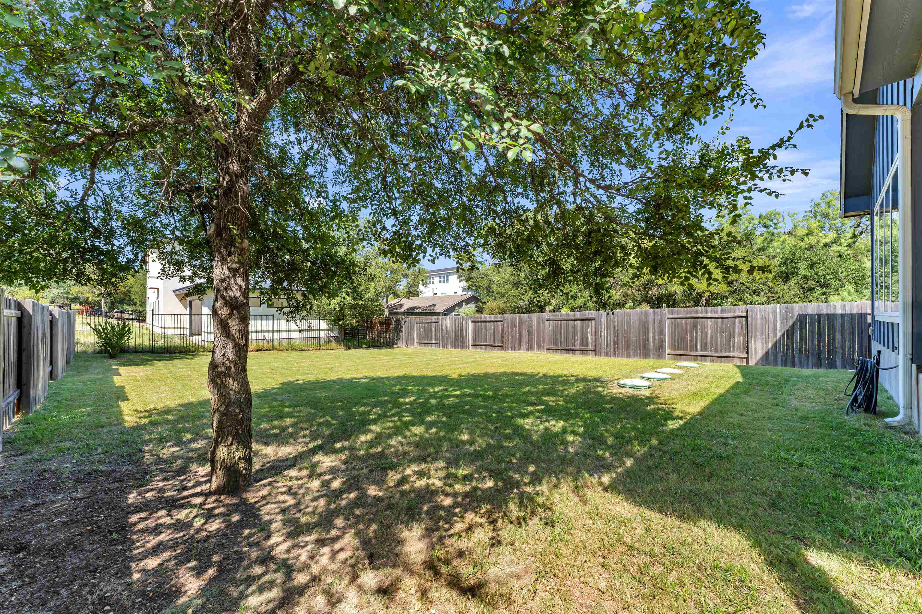 824 Woodland Hills Dr