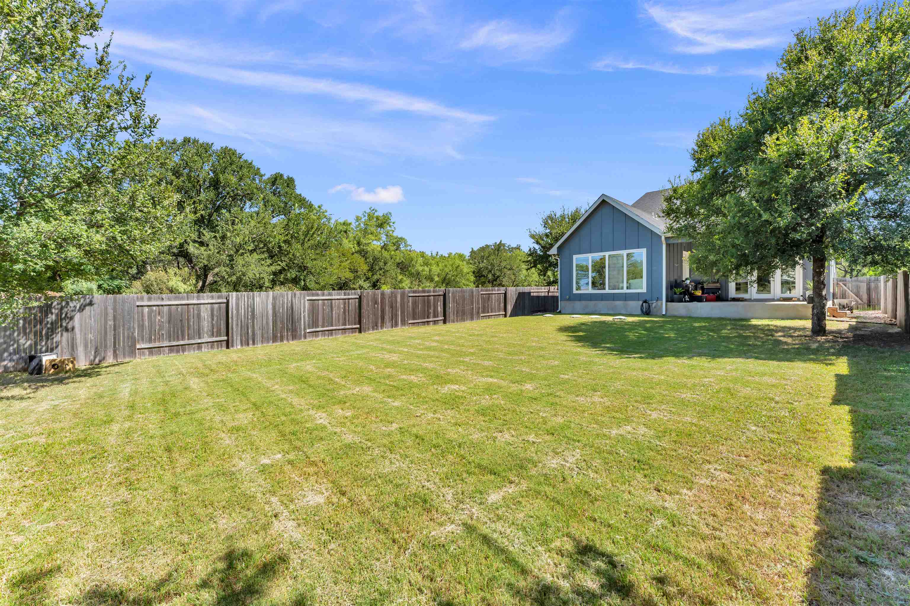 824 Woodland Hills Dr