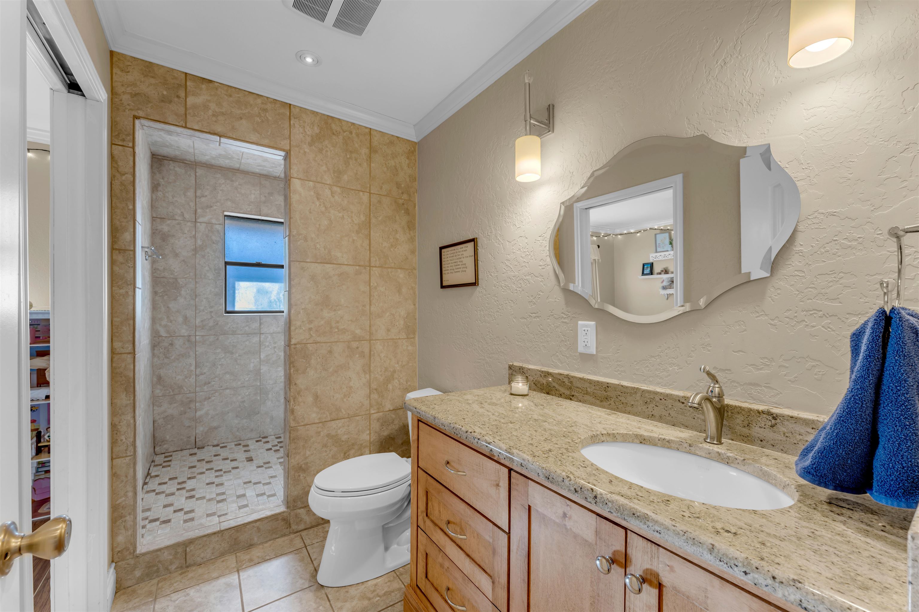 213 Corder Ln