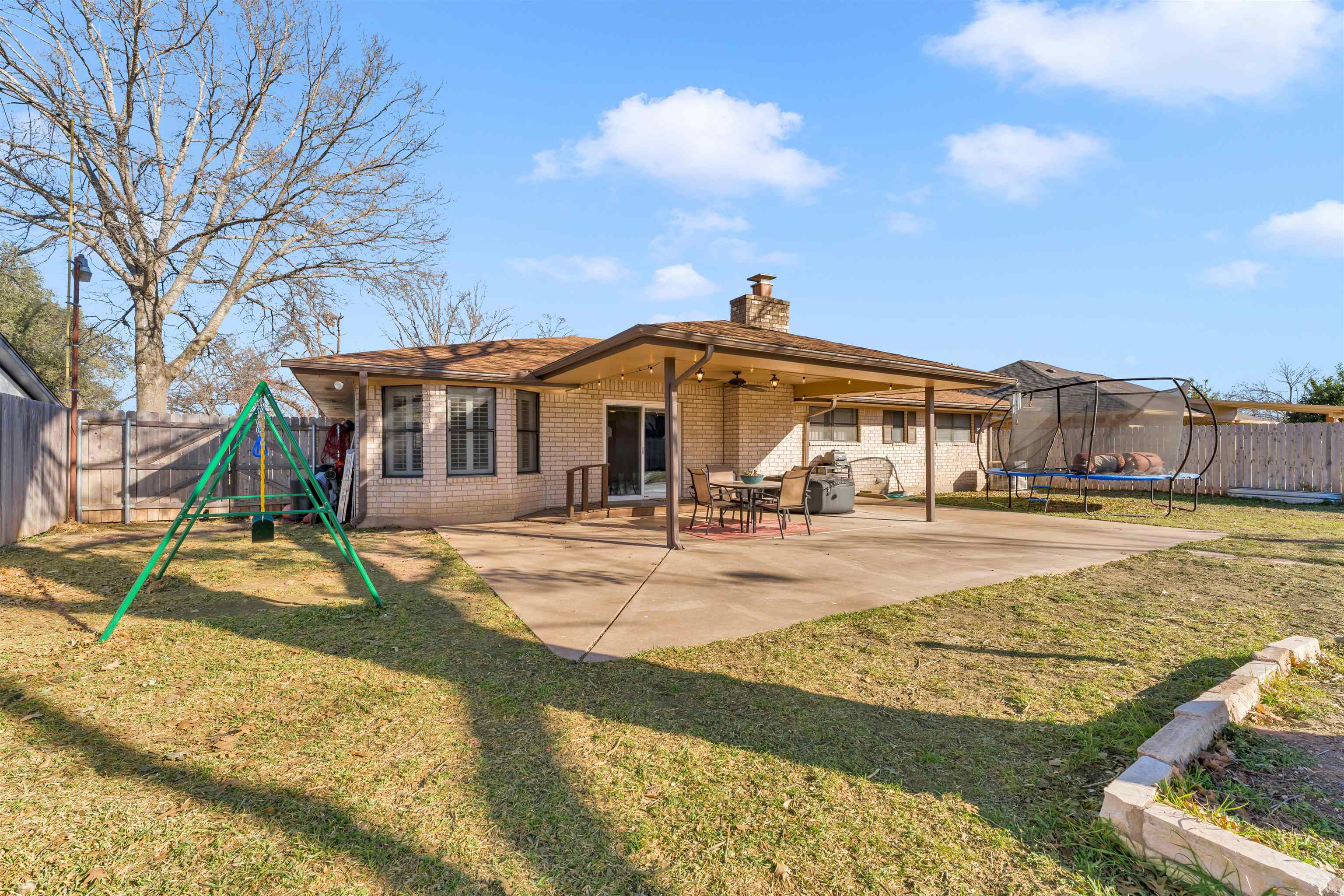 213 Corder Ln
