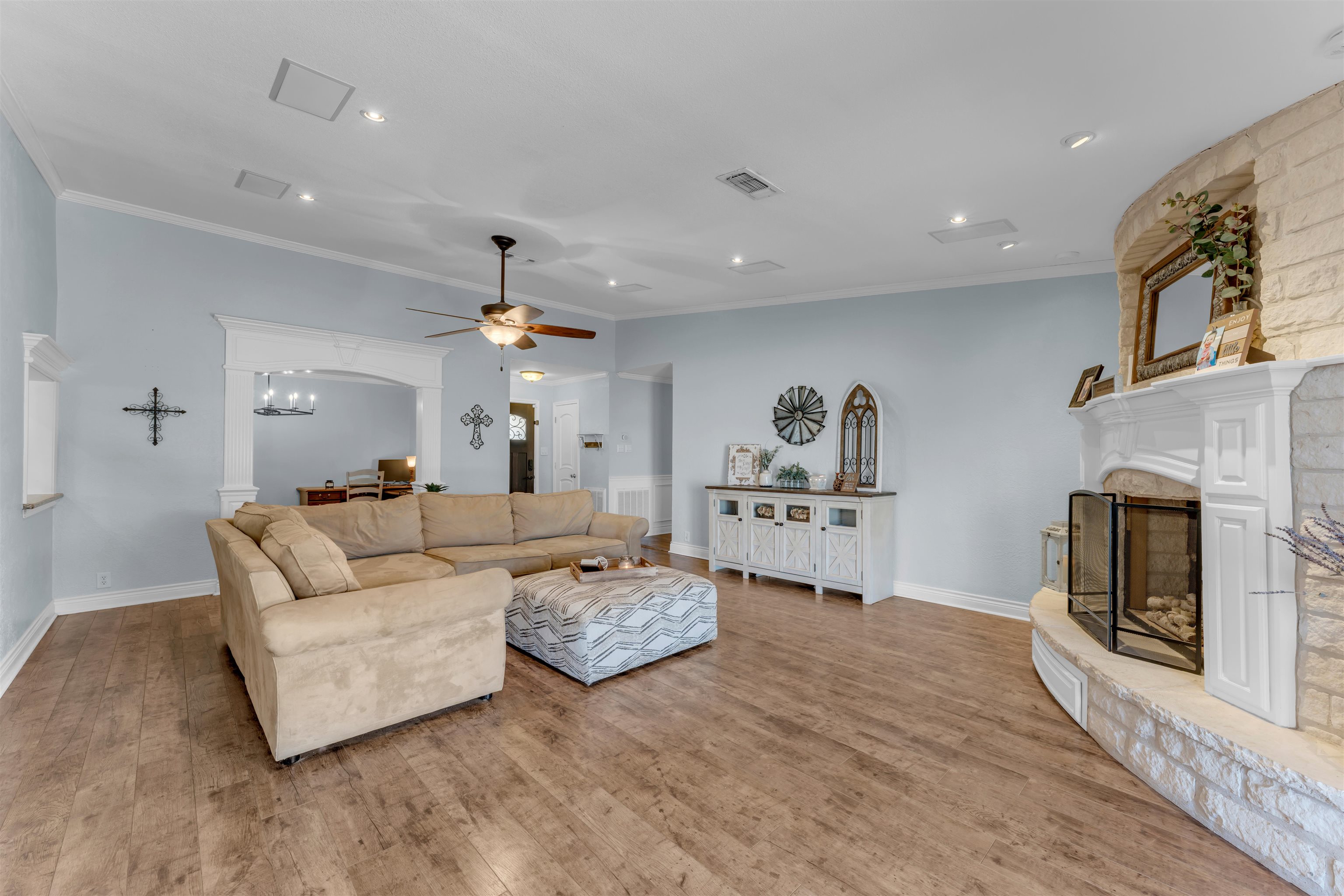 213 Corder Ln