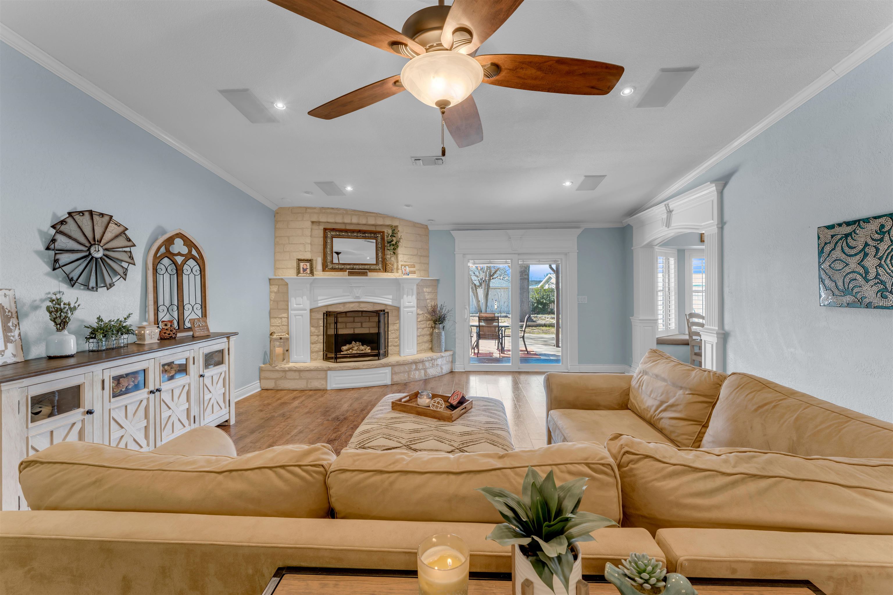 213 Corder Ln