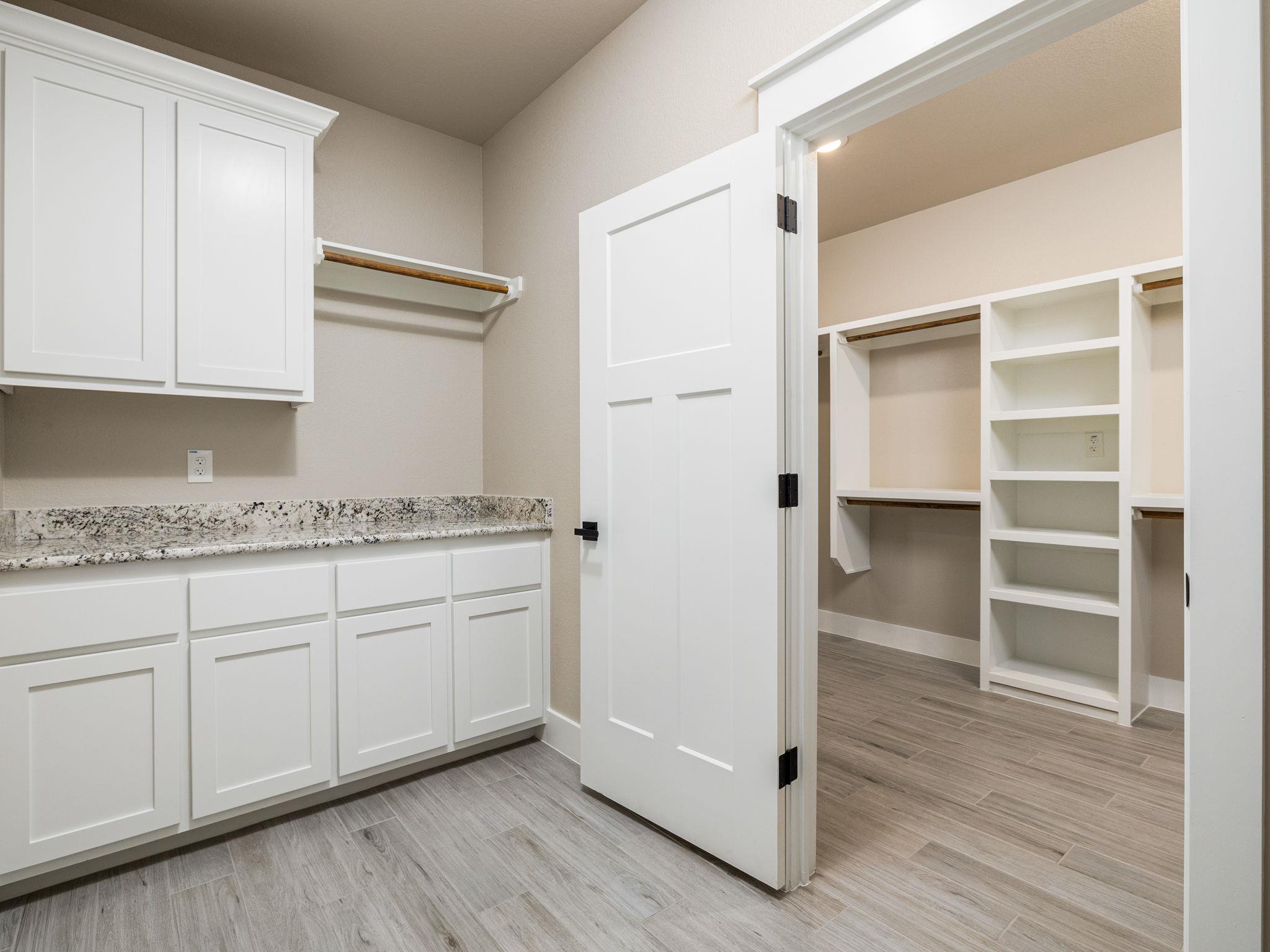101 Dawna Len DR
