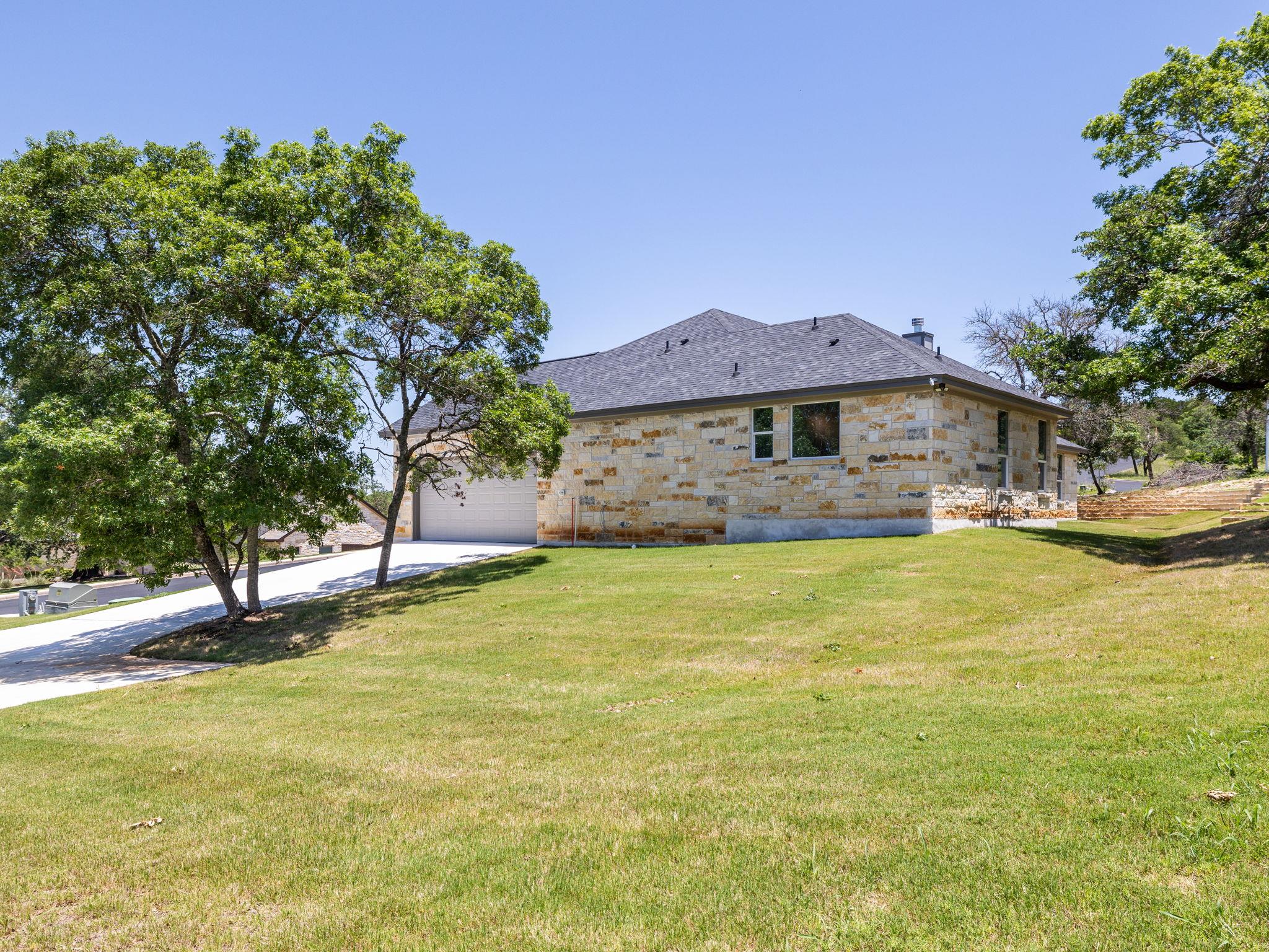 101 Dawna Len DR