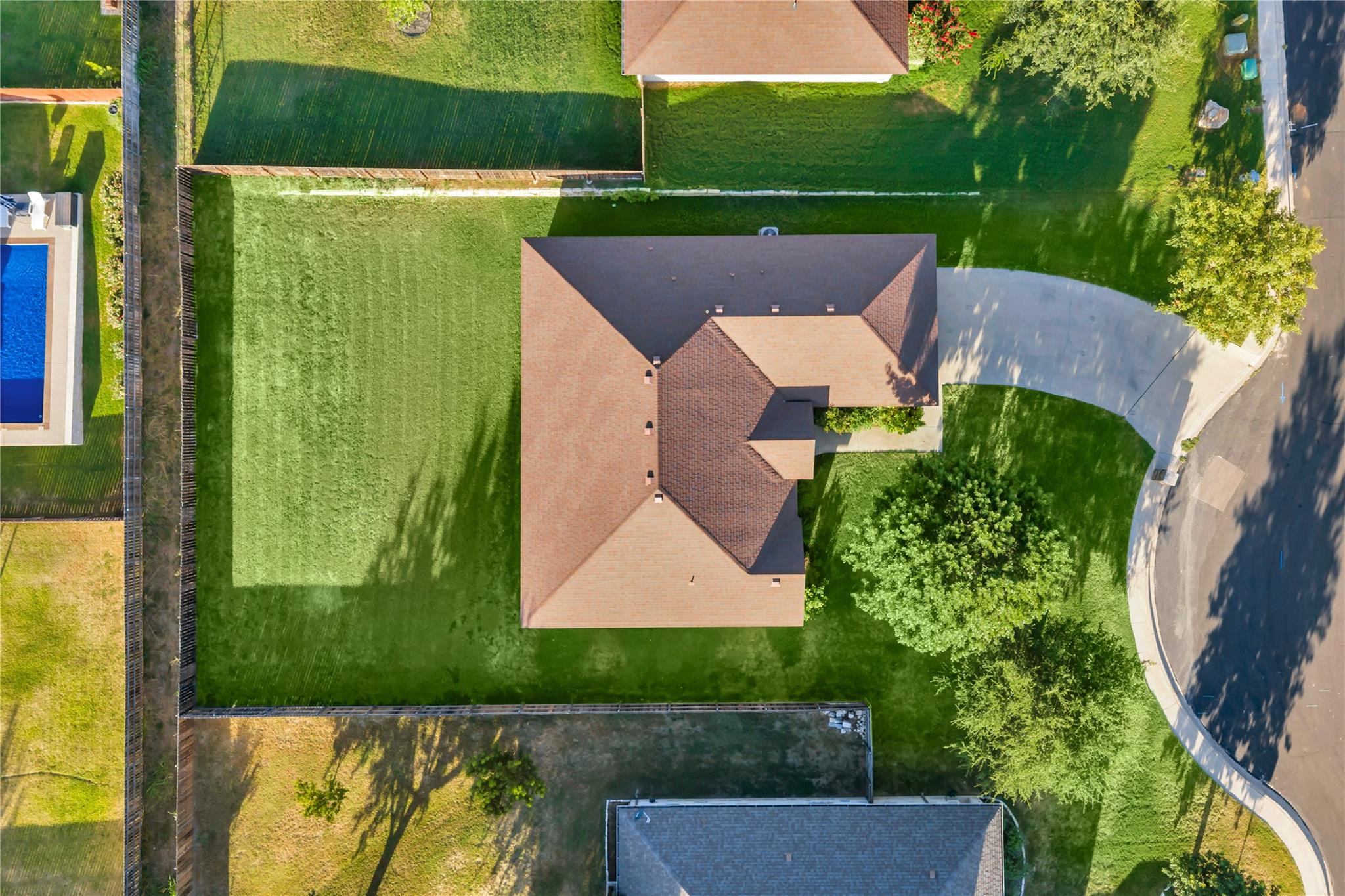 1400 Adam Ave