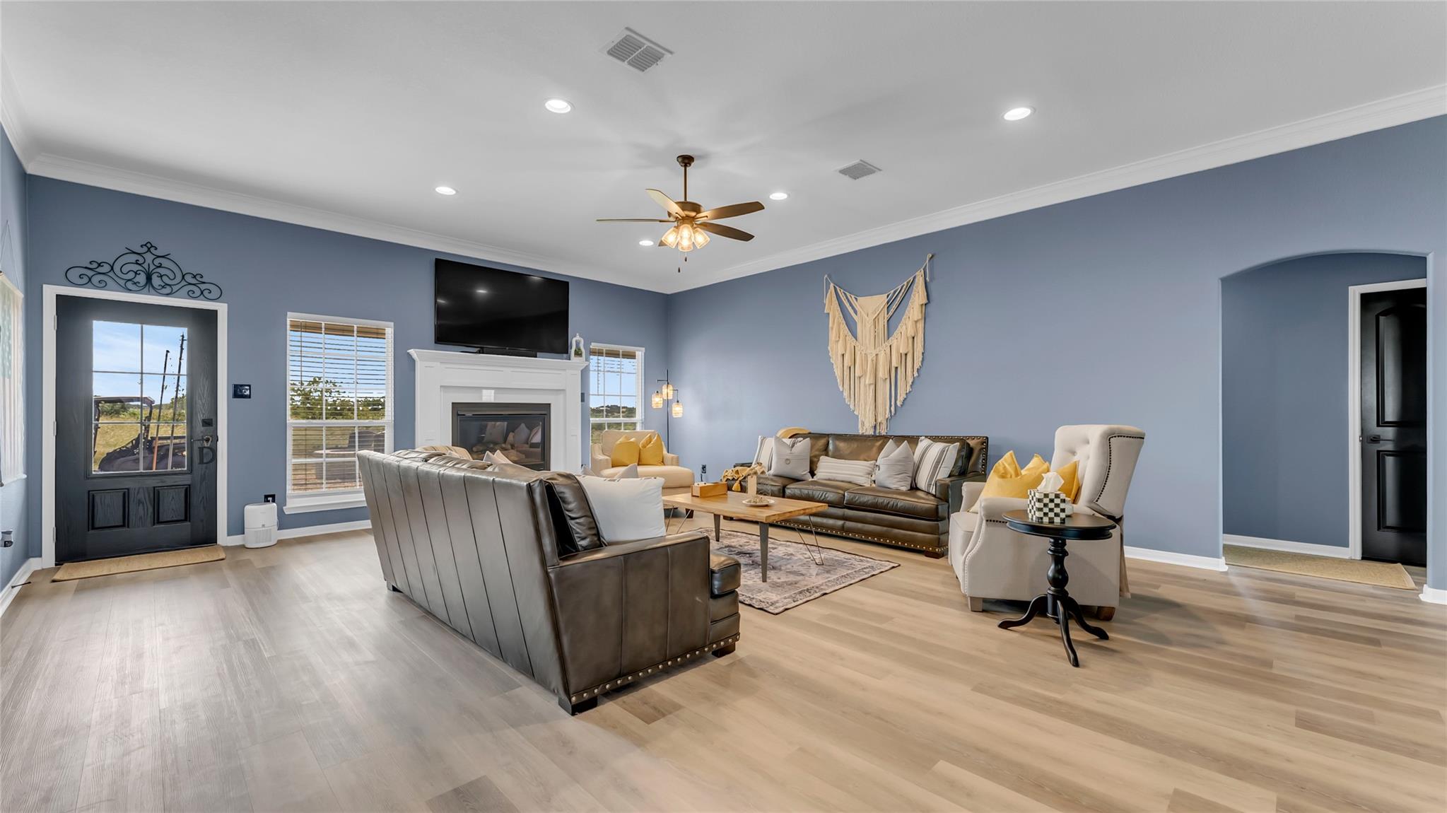 709 Three Creeks DR