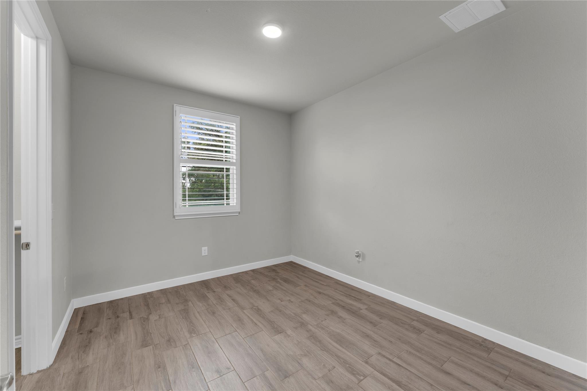 511 Taylor DR