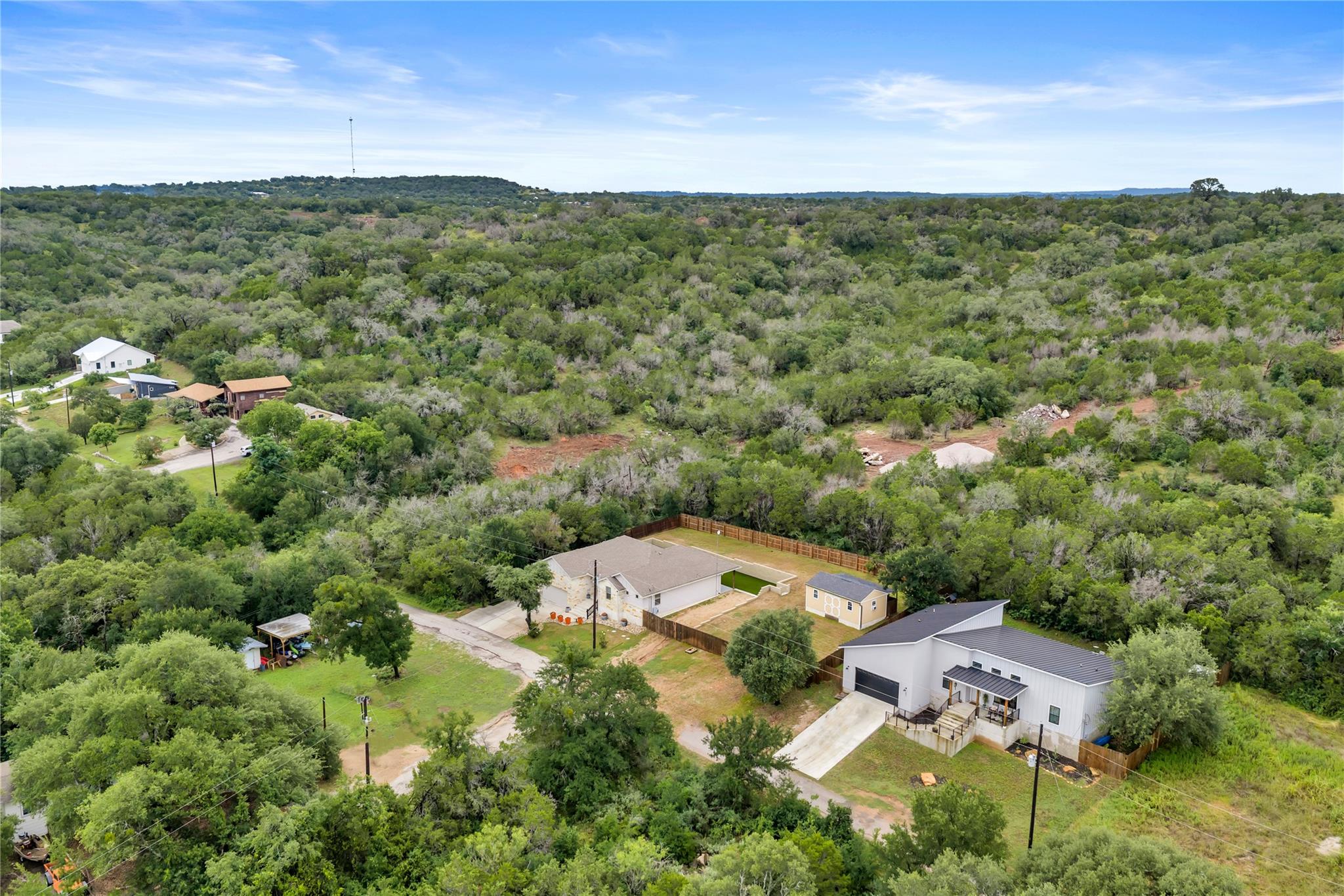 511 Taylor DR