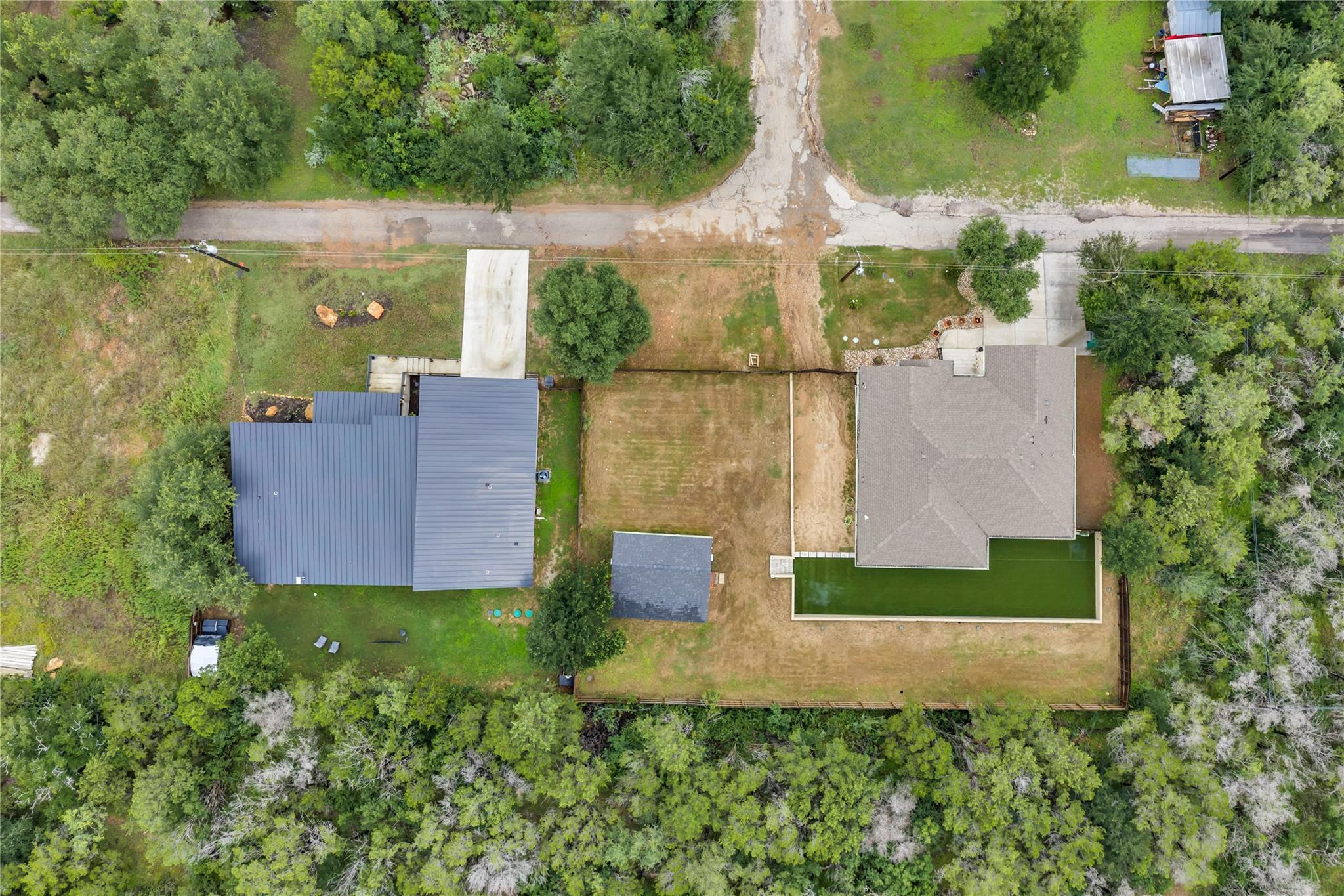 511 Taylor DR
