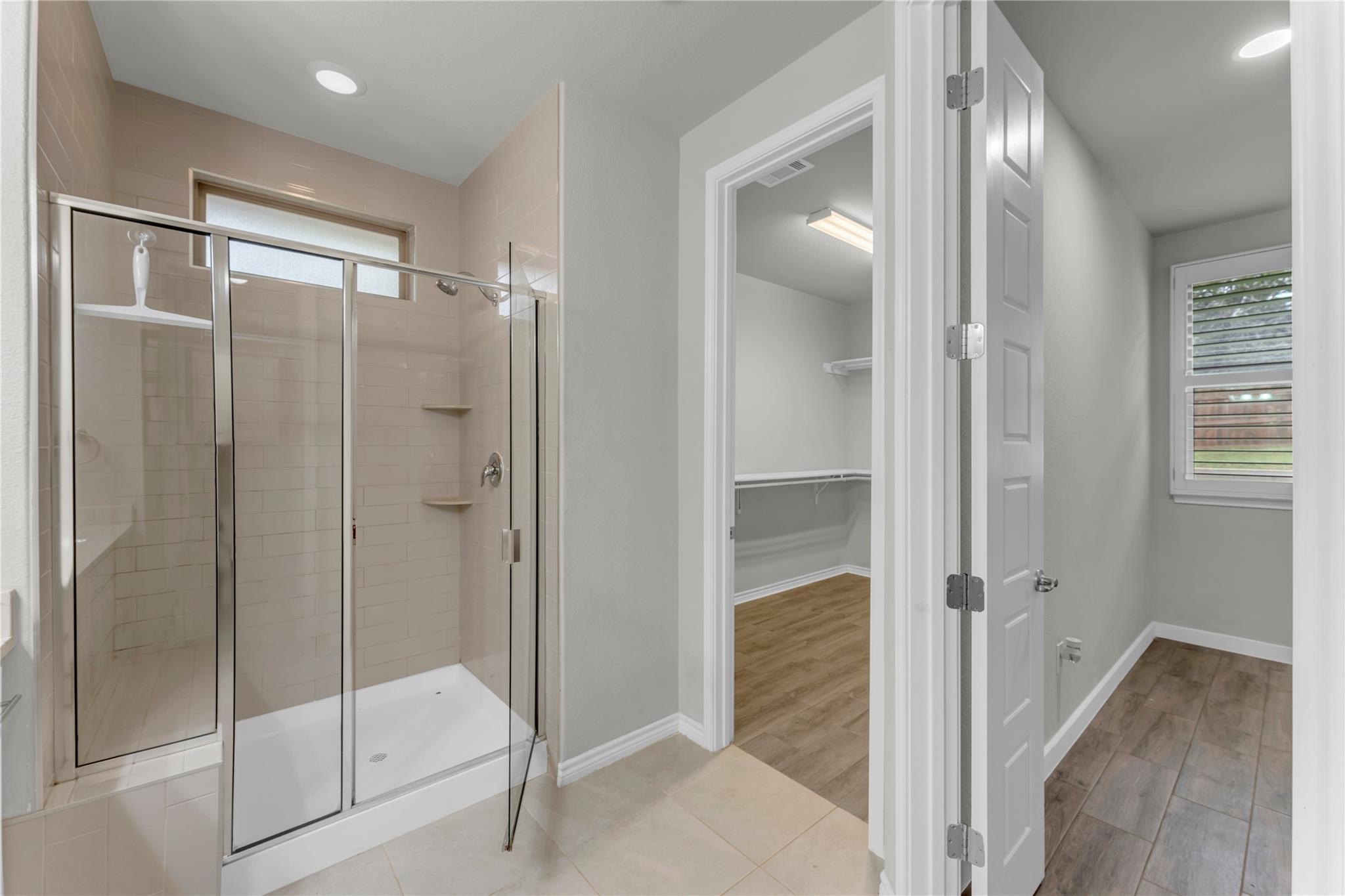 511 Taylor DR