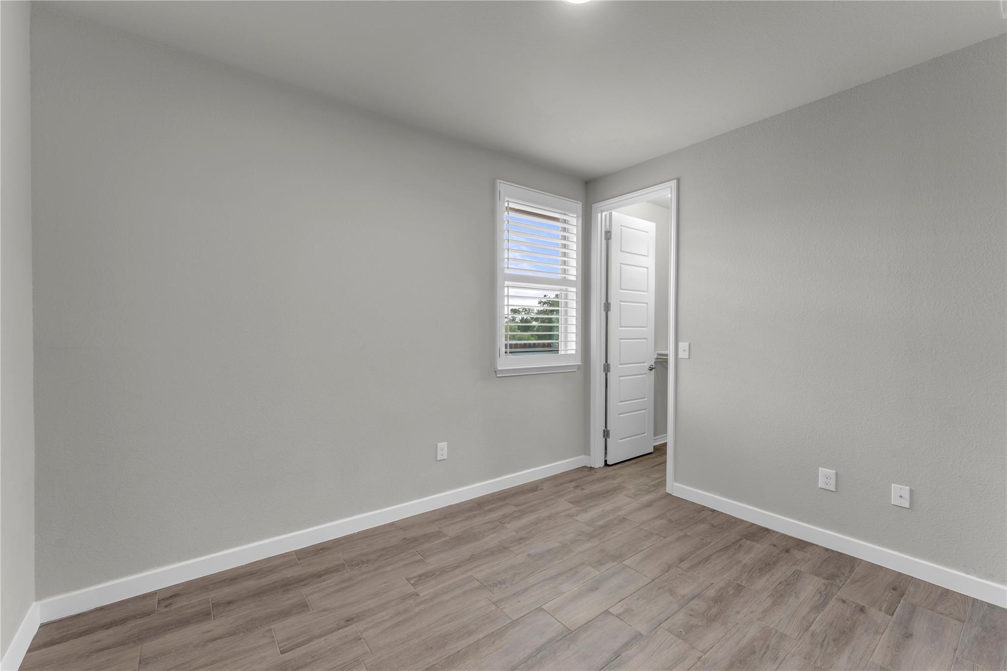 511 Taylor DR