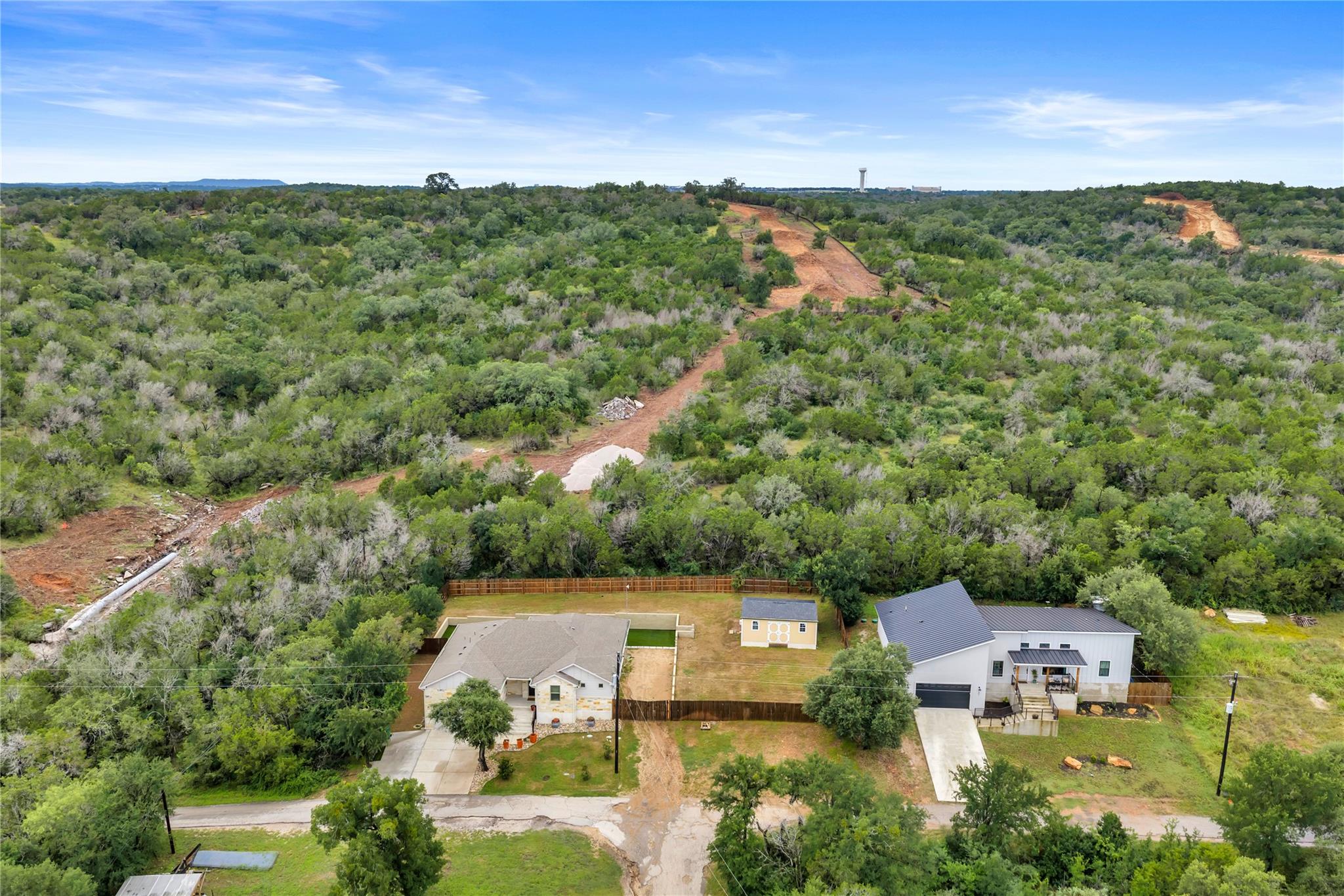 511 Taylor DR
