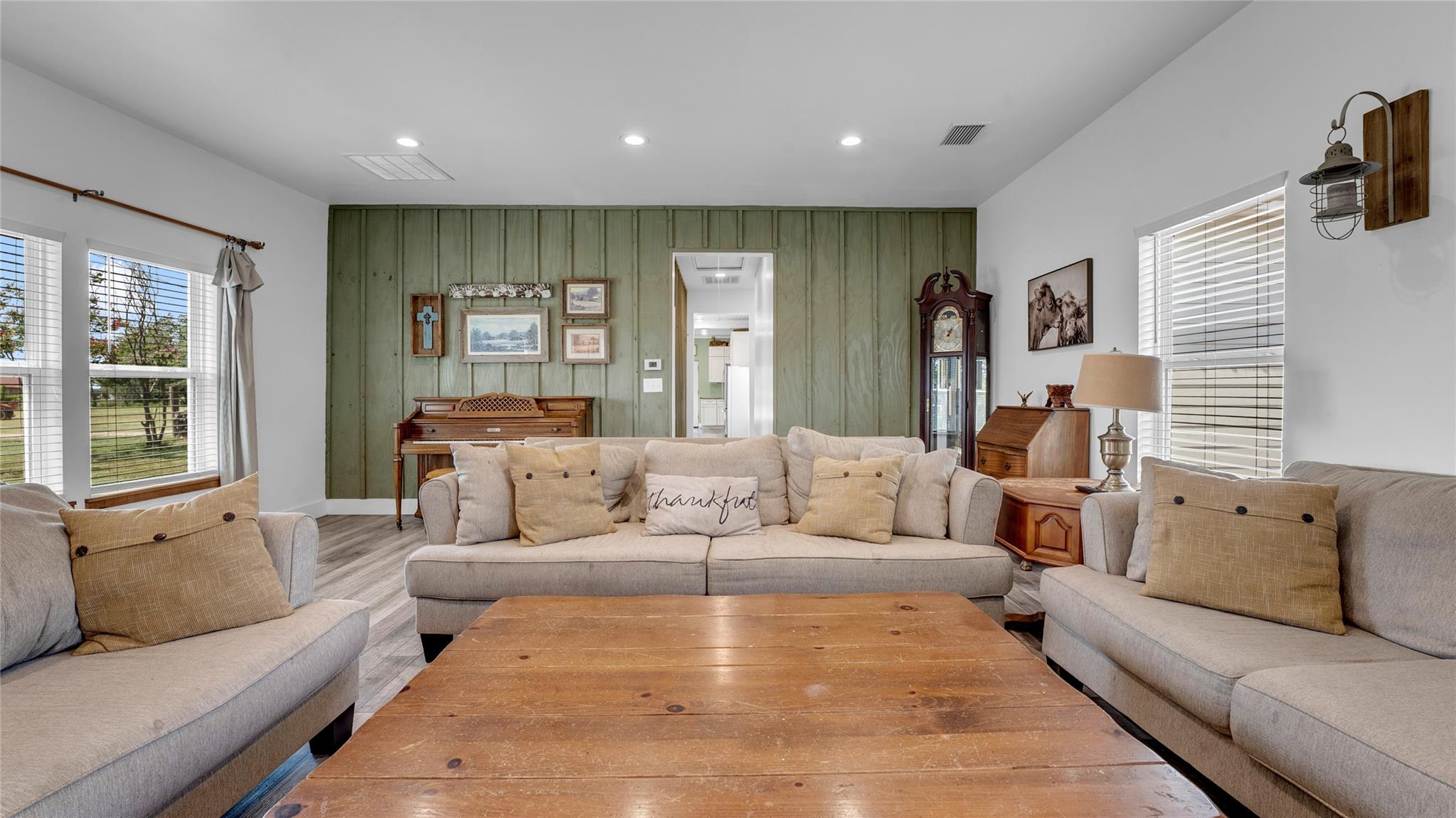 10927 County Road 272