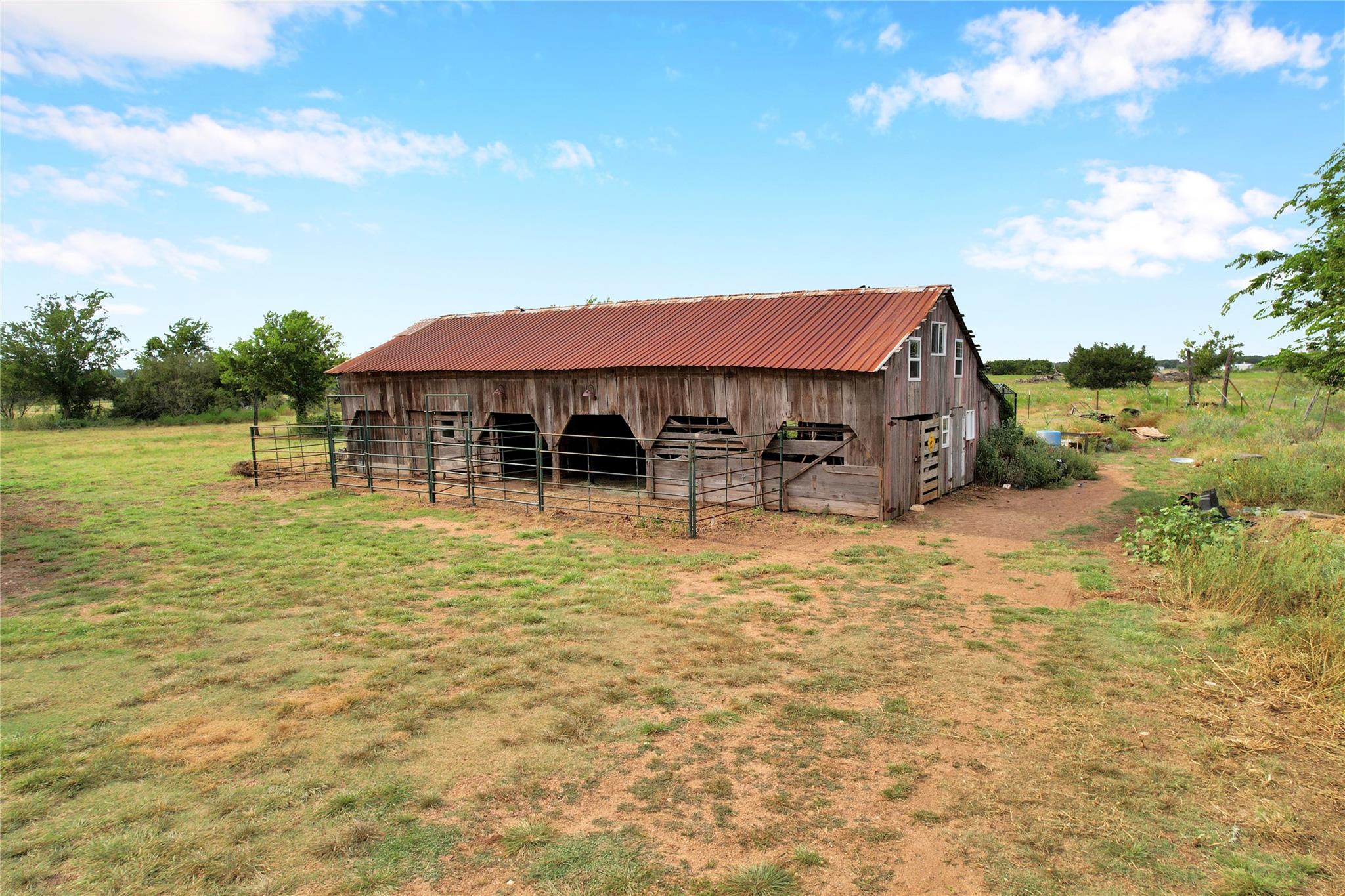 10927 County Road 272