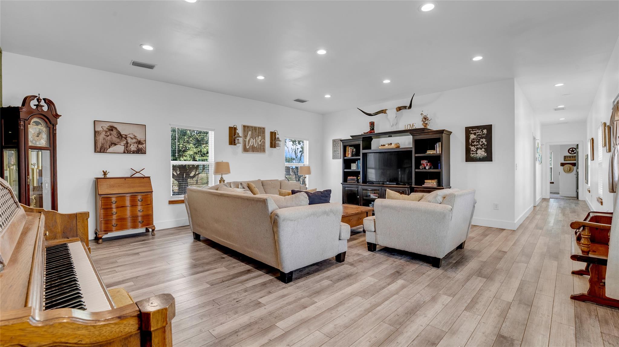 10927 County Road 272