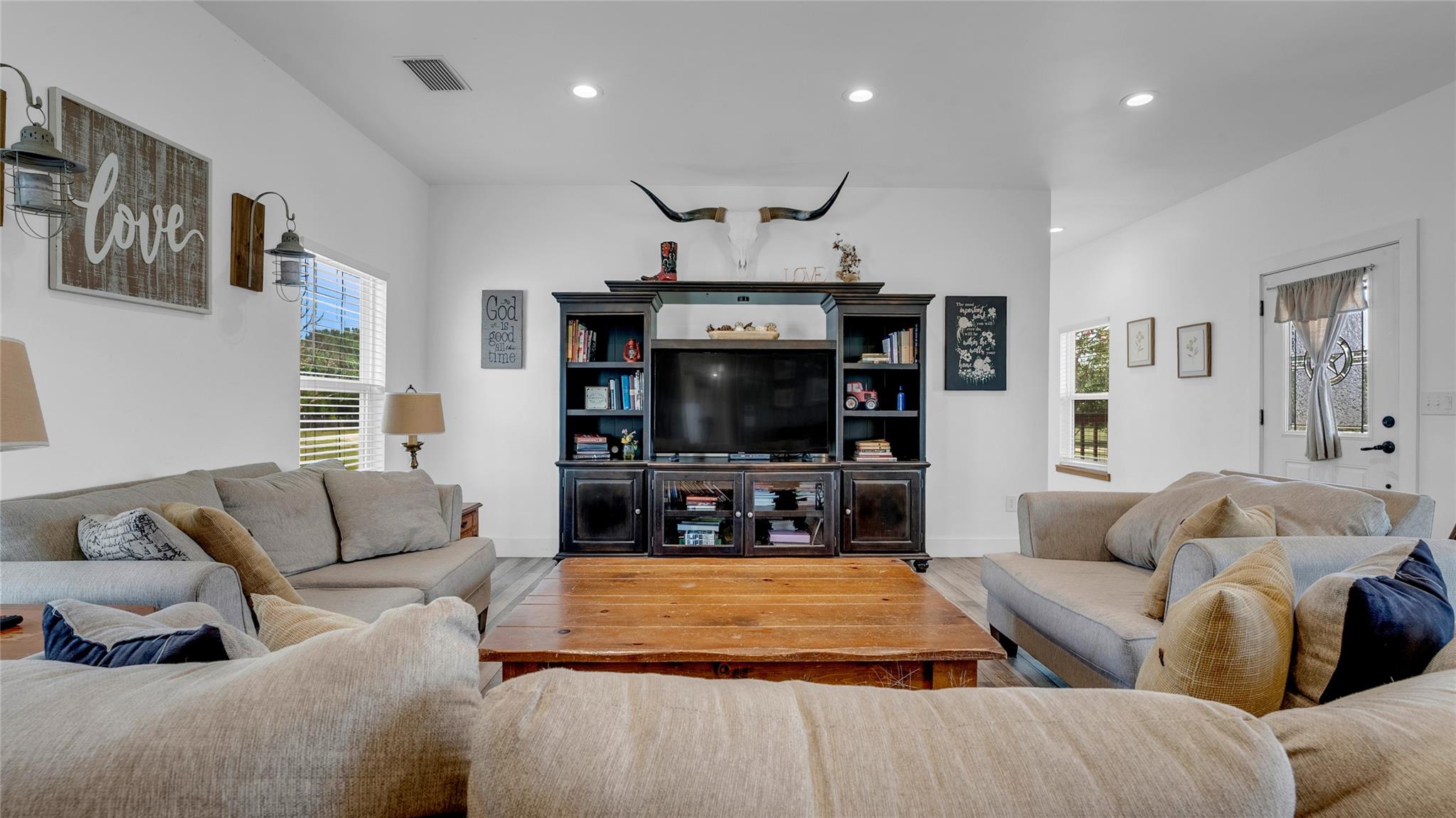 10927 County Road 272