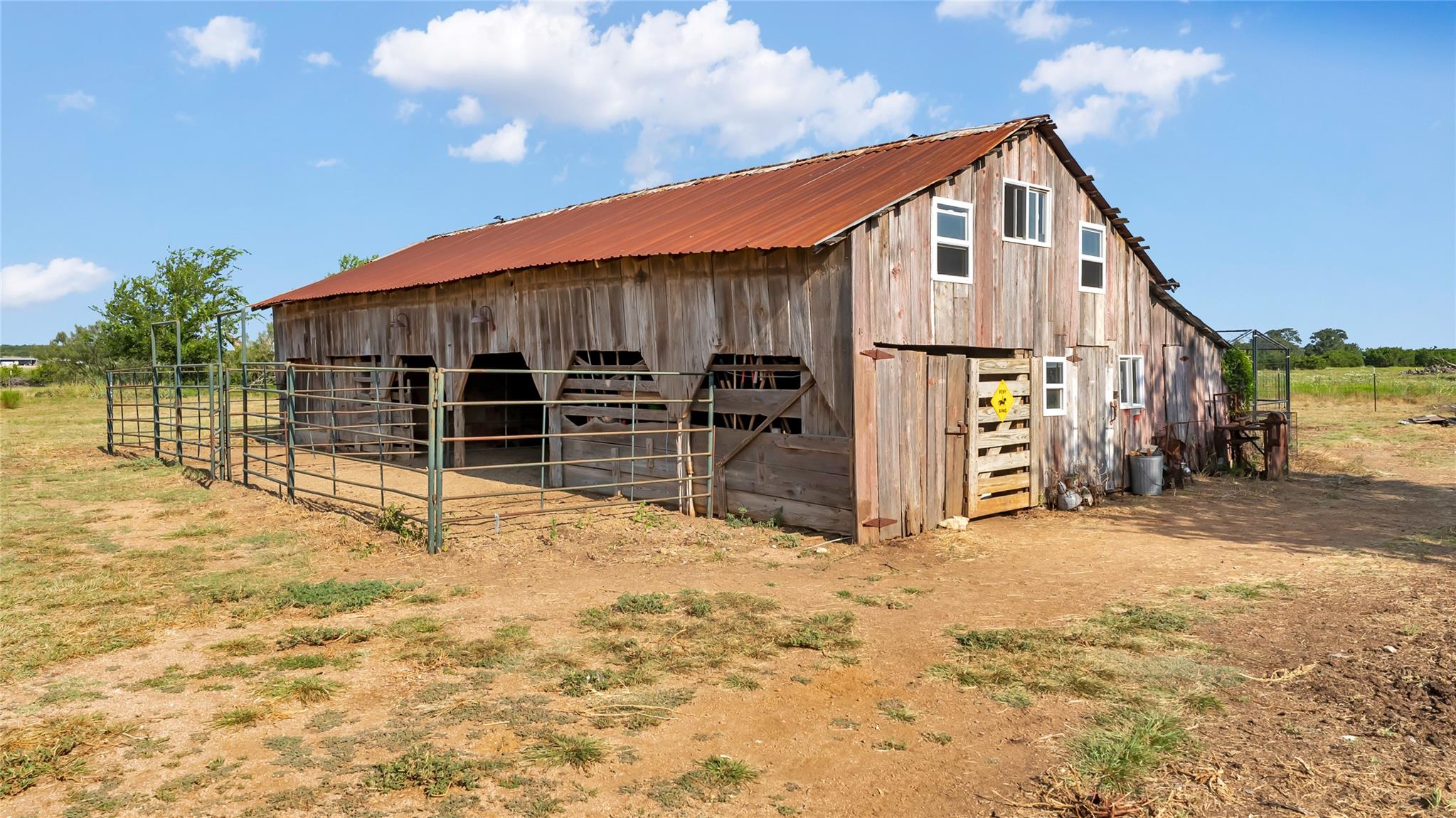 10927 County Road 272