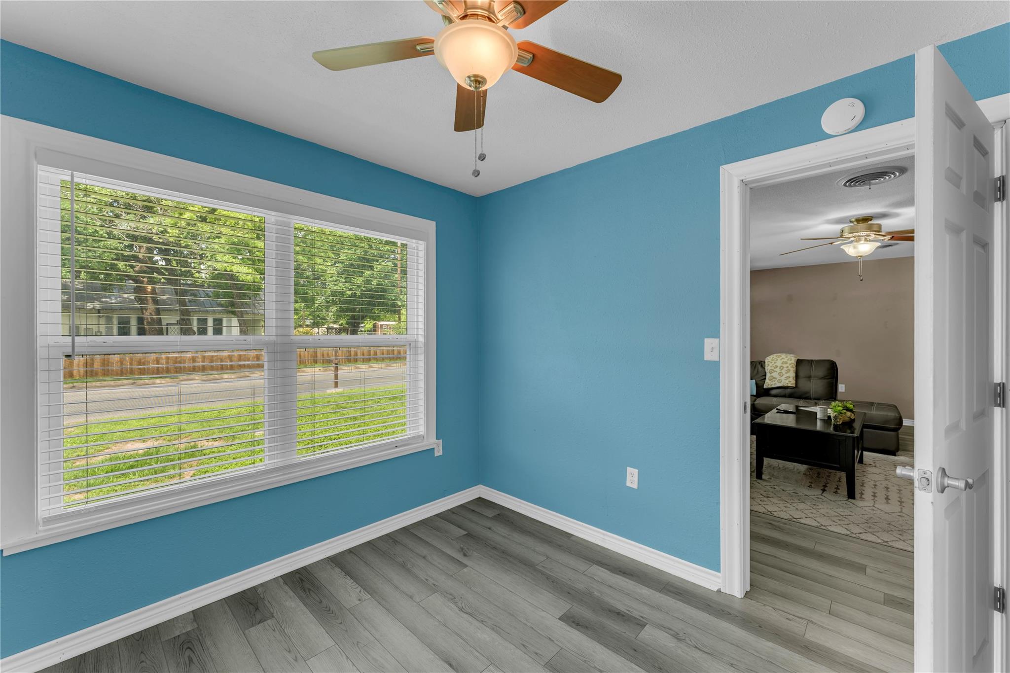 209 E Live Oak ST