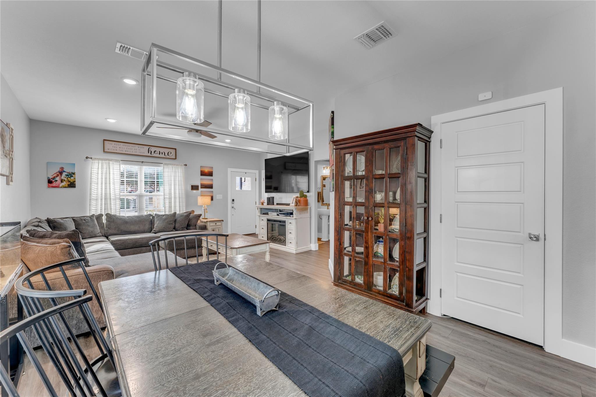 101 Cailin CT