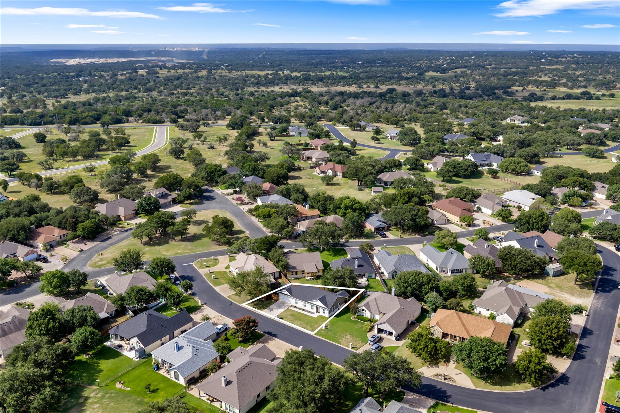 102 Fox CIR