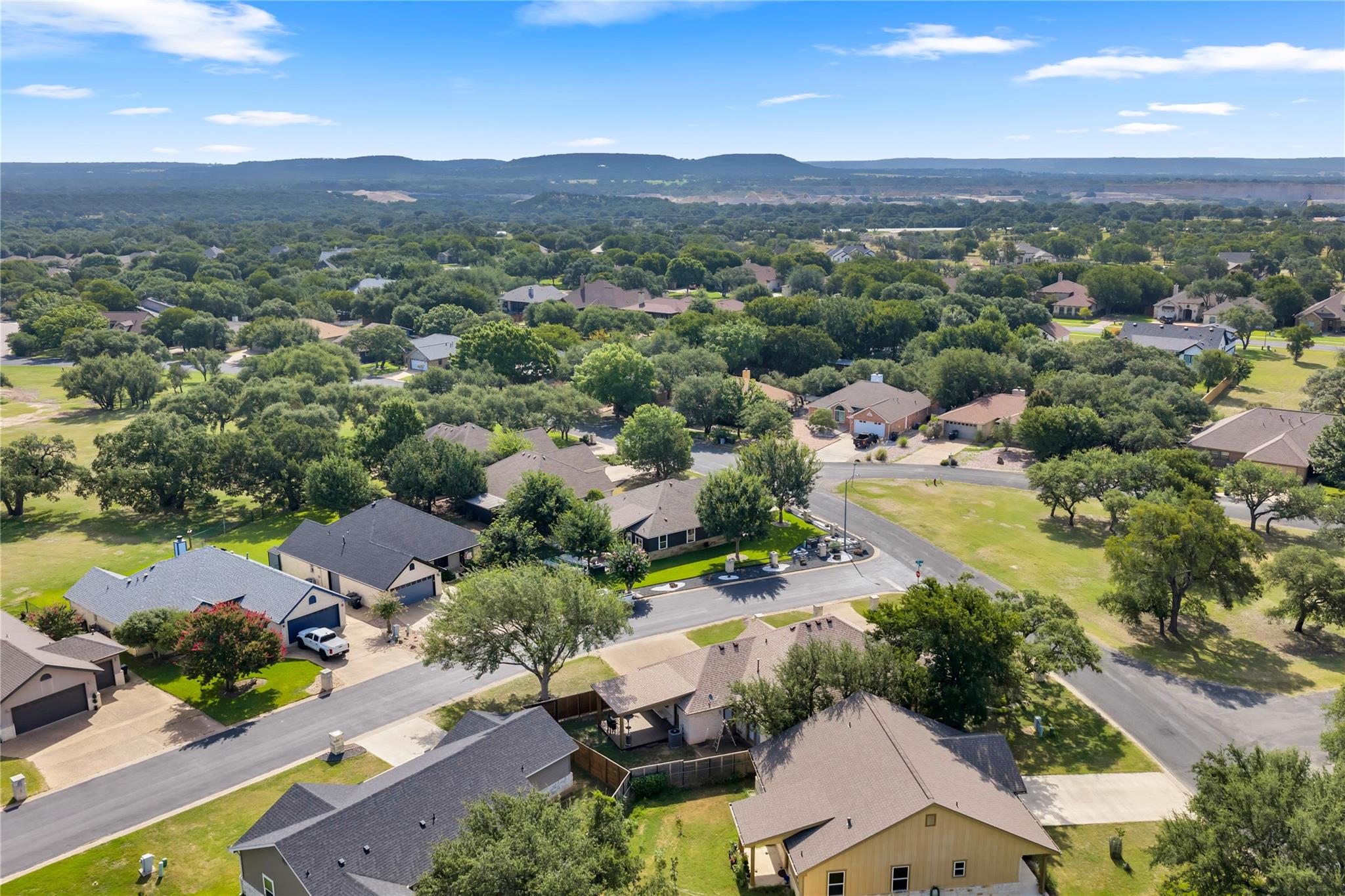 102 Fox CIR