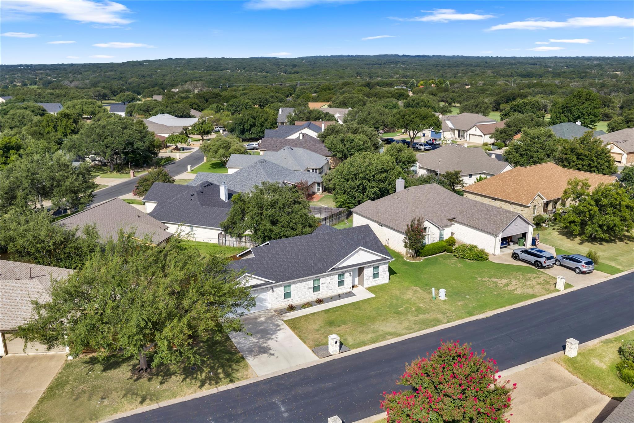 102 Fox CIR