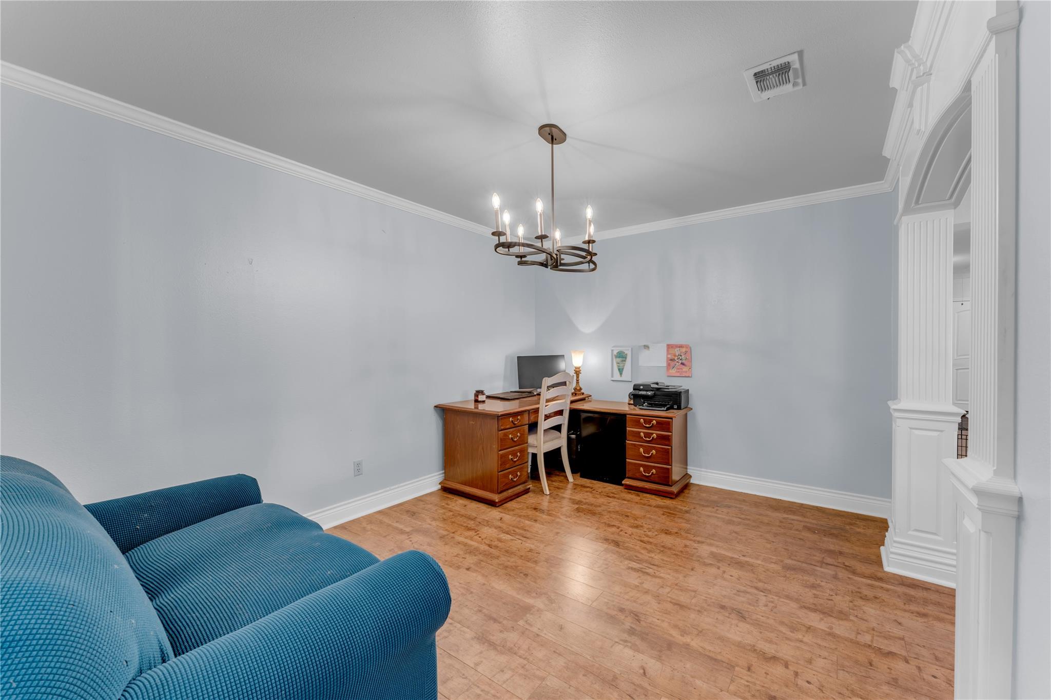 213 Corder LN