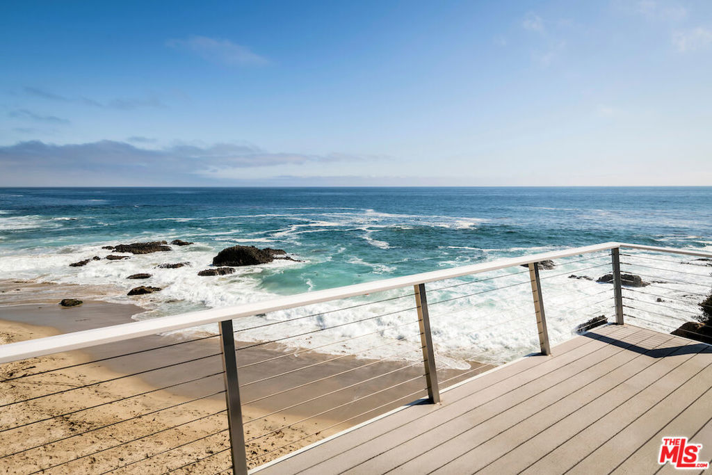 1935 Ocean Way