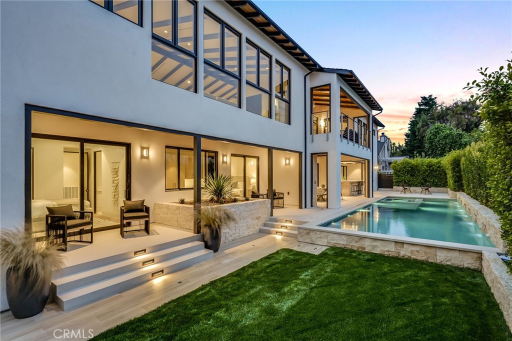 427 Santa Ana Av