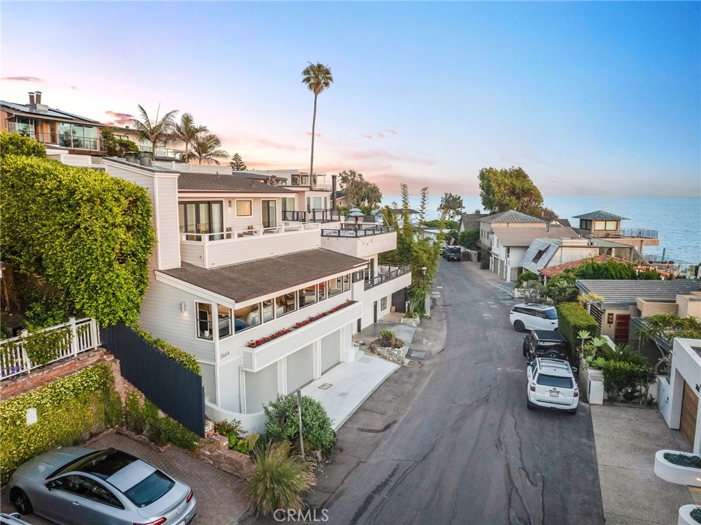 2664 Victoria Drive