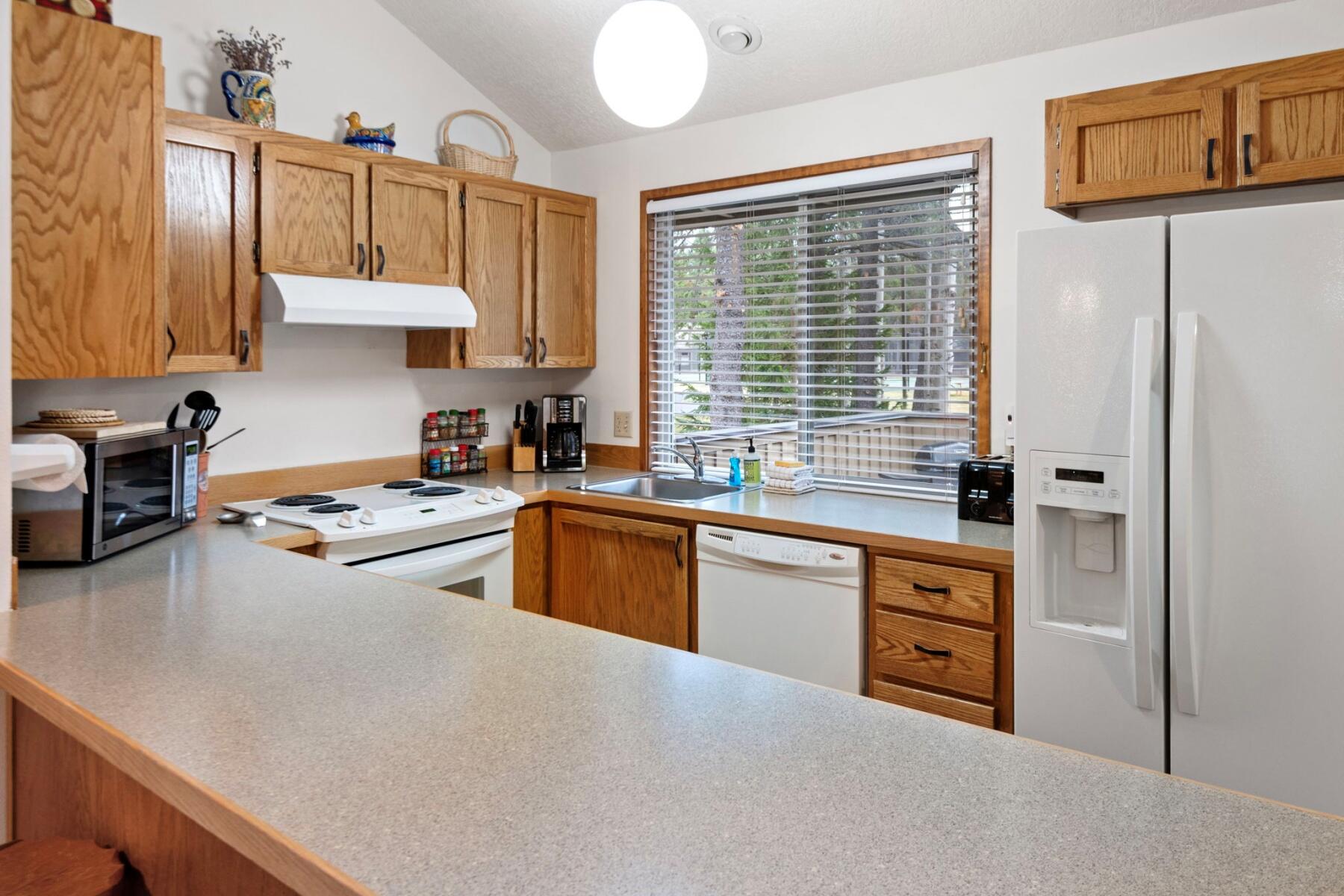 57335 Lake Aspen Lane, 4