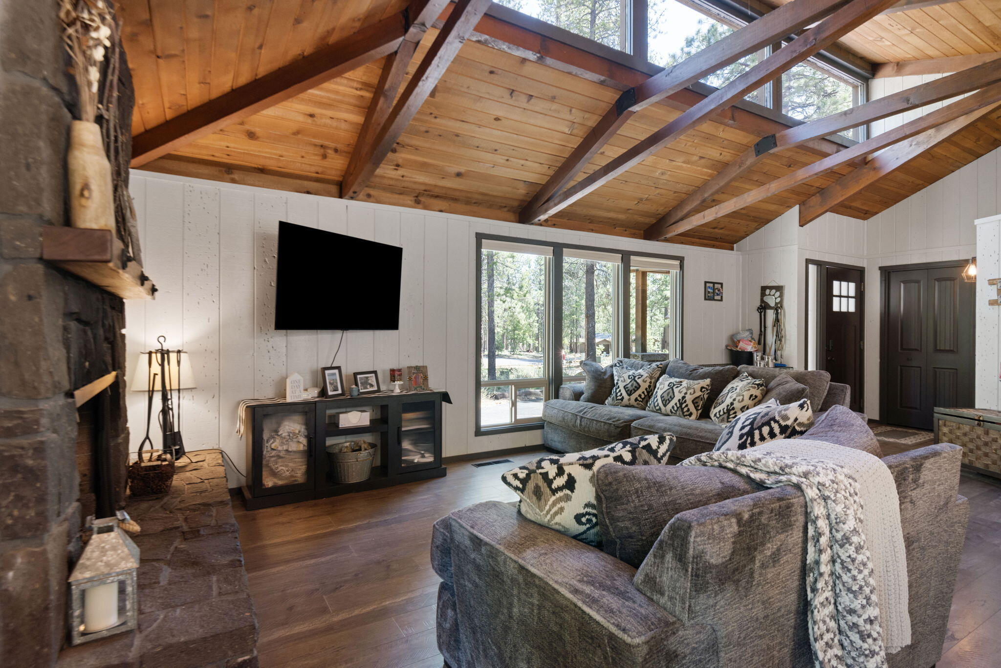 18039 Diamond Peak Lane, 5