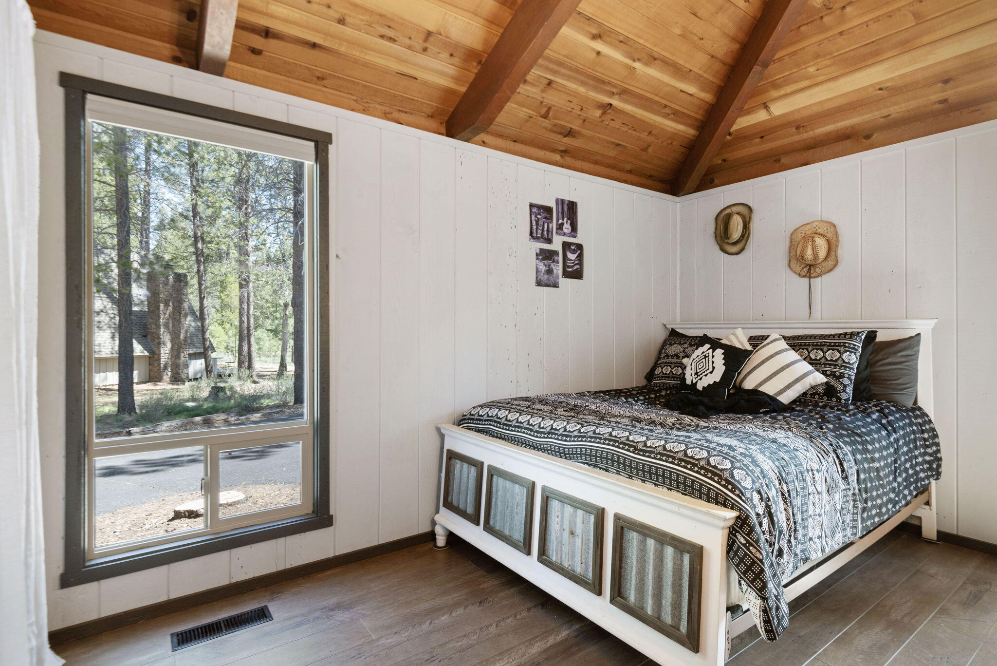 18039 Diamond Peak Lane, 5